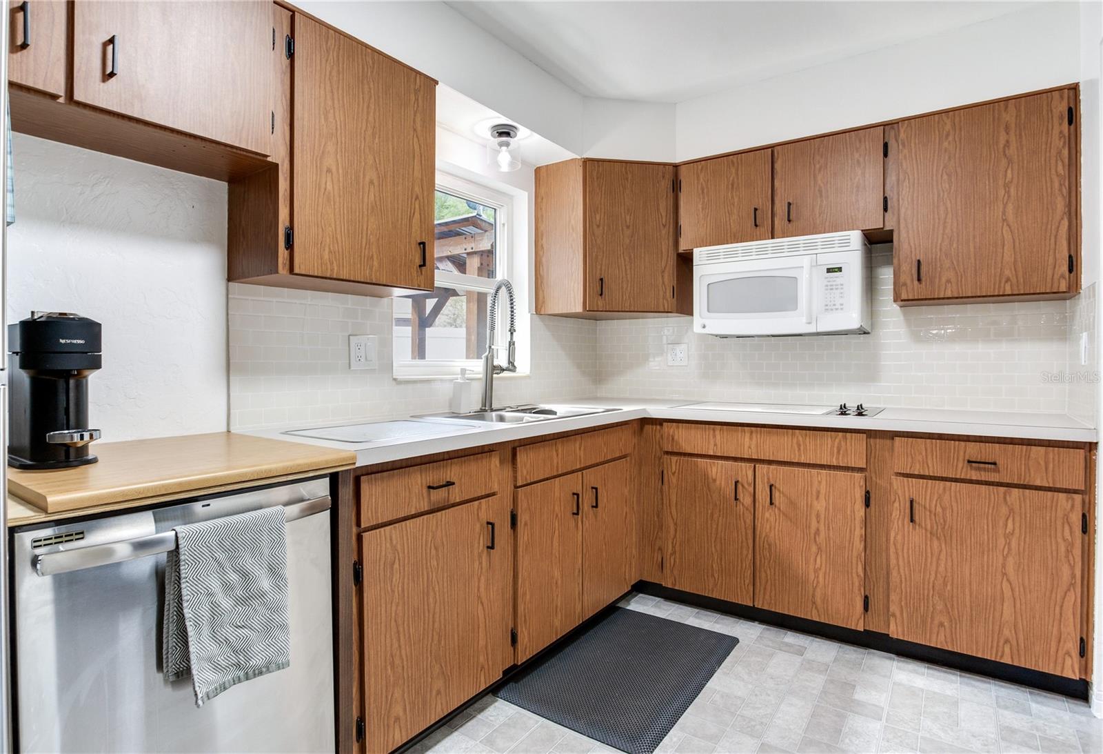 6688 30TH AVE N, ST PETERSBURG, FL, 33710