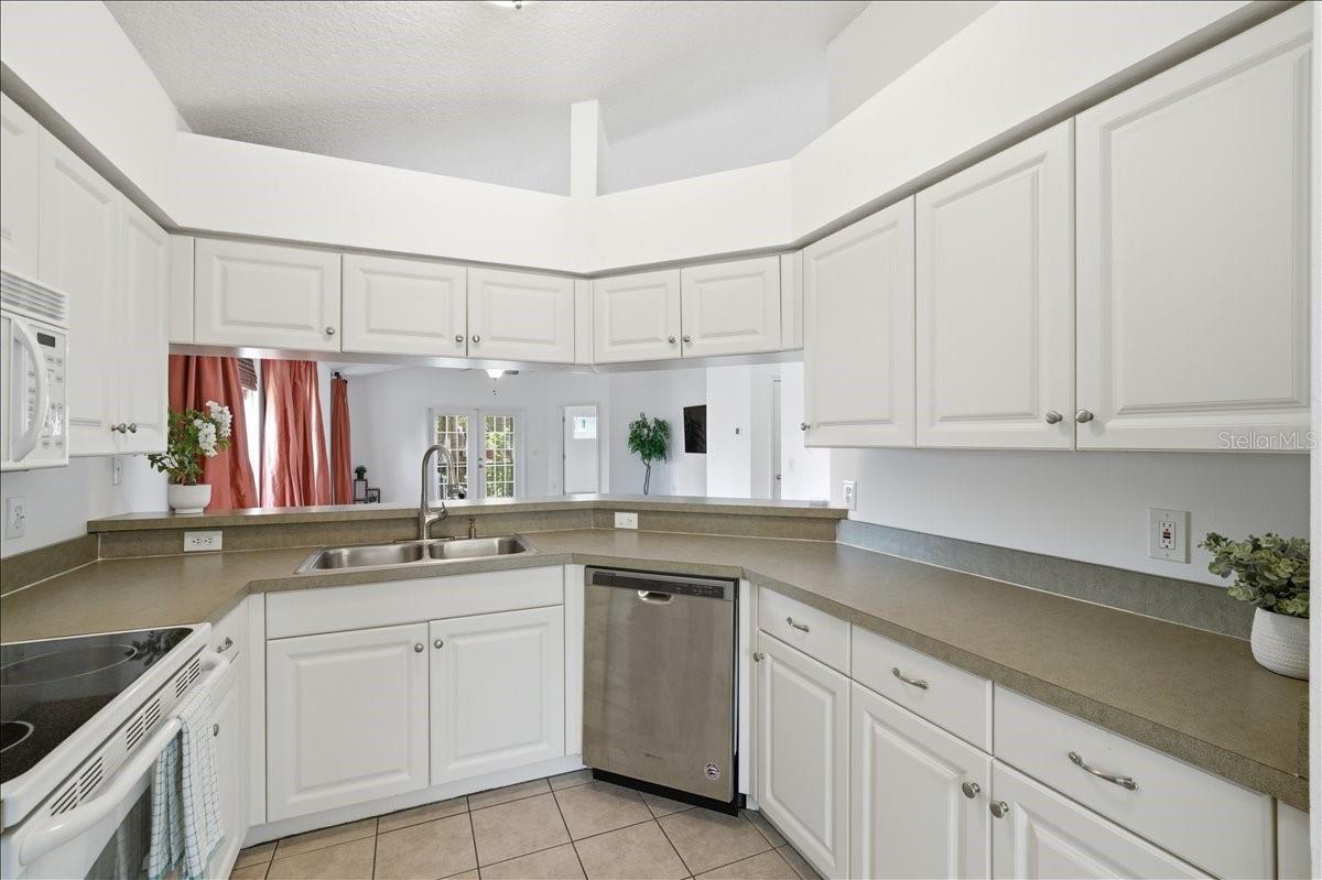 7305 S SWOOPE ST, TAMPA, FL, 33616