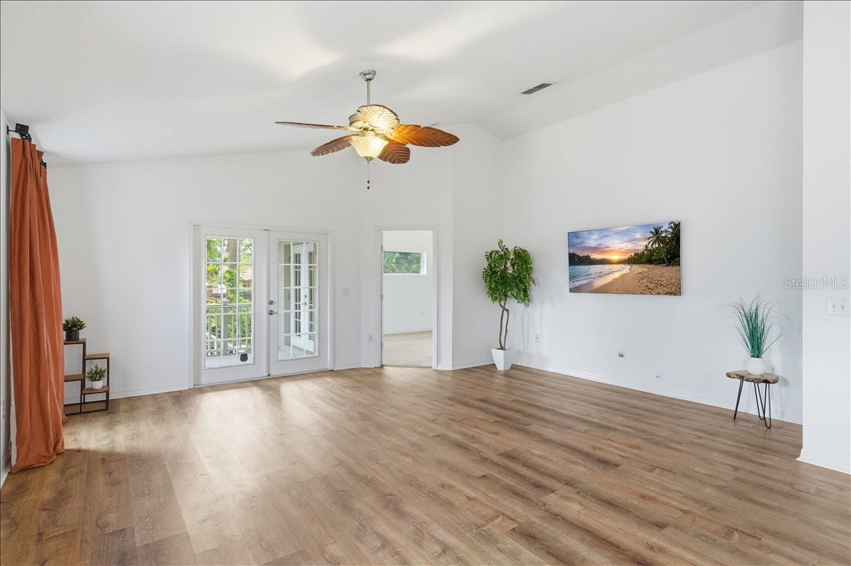 7305 S SWOOPE ST, TAMPA, FL, 33616