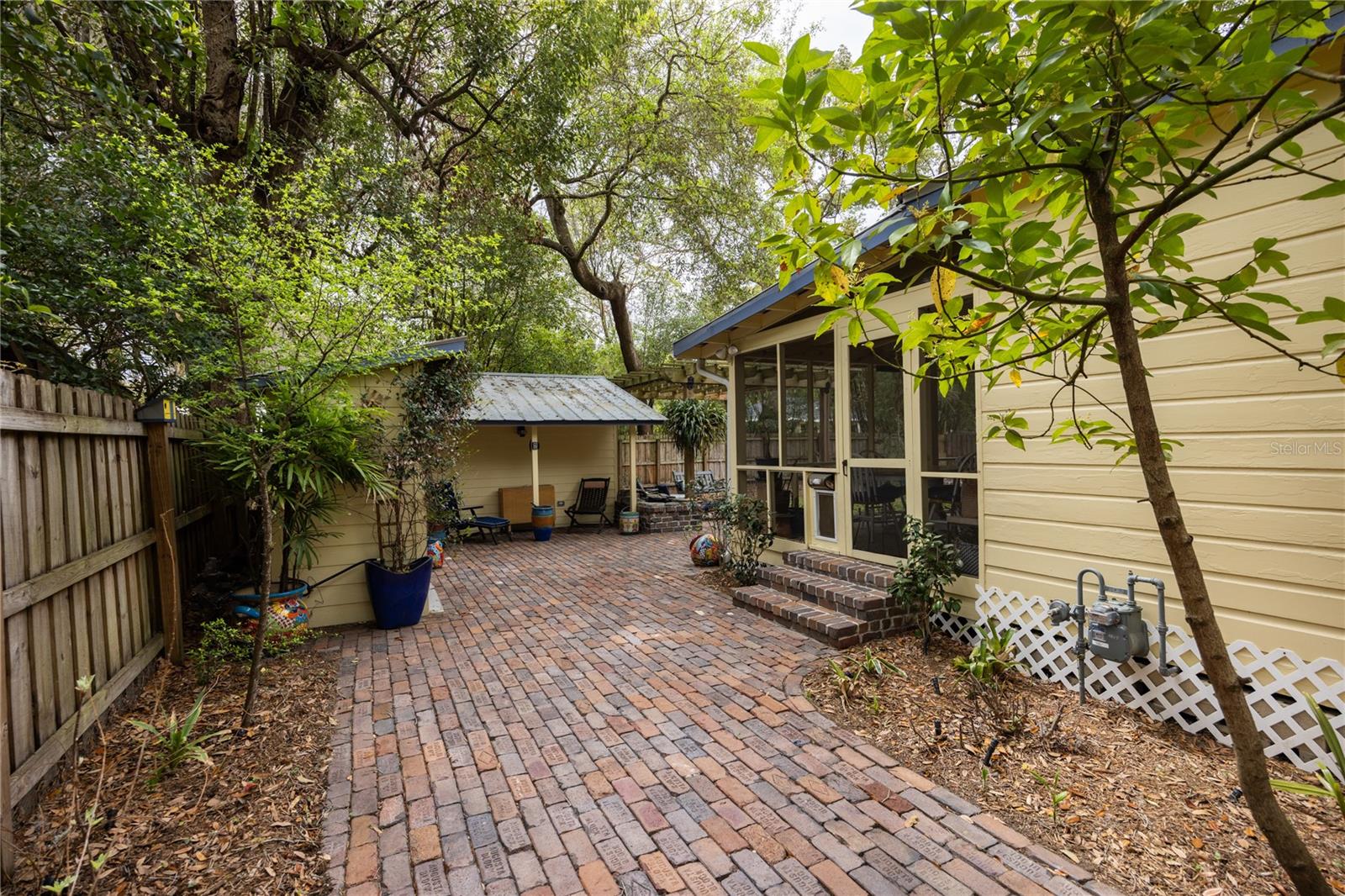 1017 NE 8TH AVE, GAINESVILLE, FL, 32601