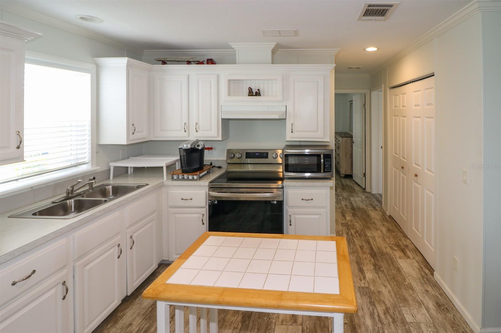 12116 SW COUNTY RD 769 # 311, LAKE SUZY, FL, 34269