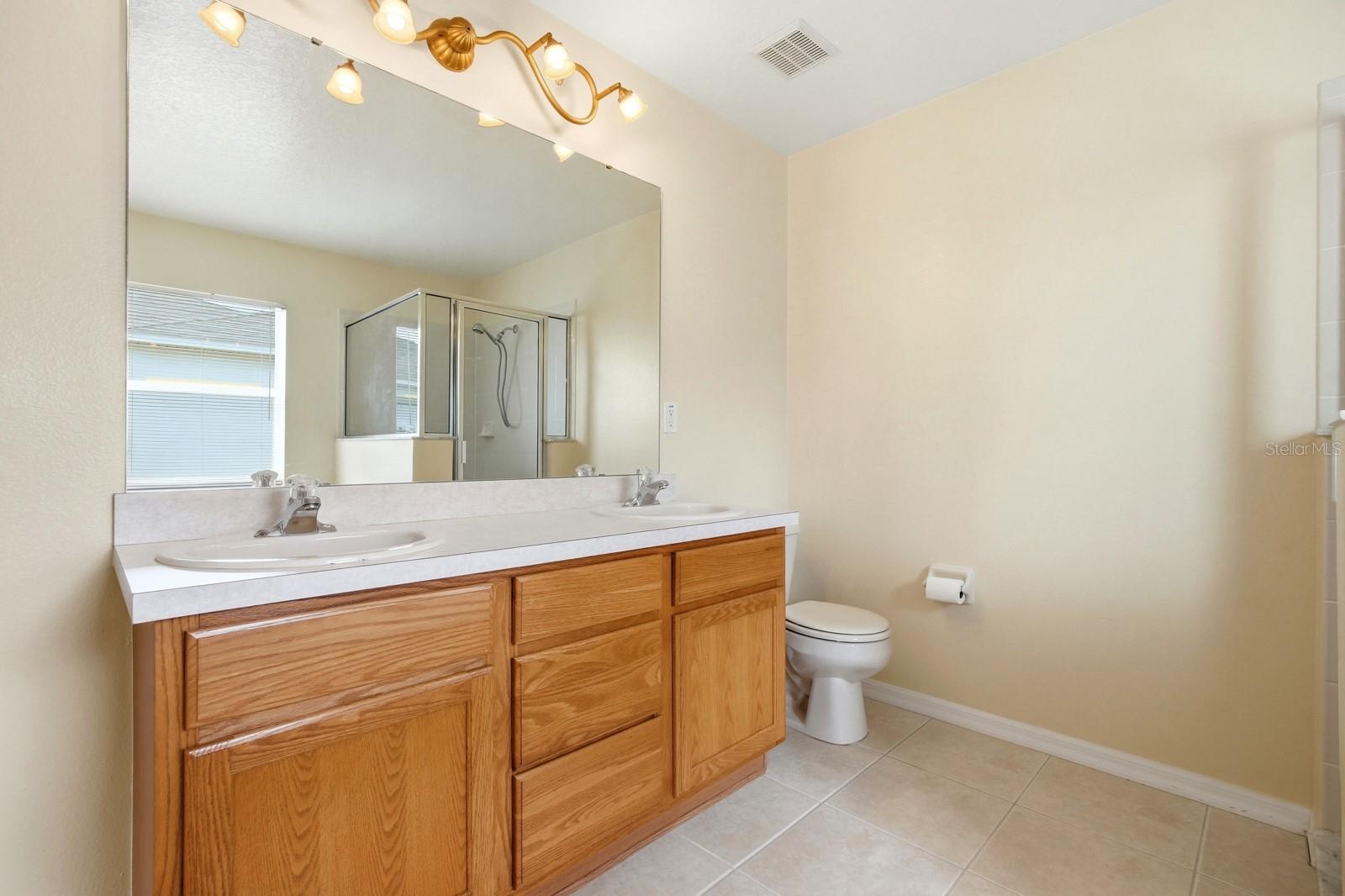 33 BROWNSTONE LN, PALM COAST, FL, 32137