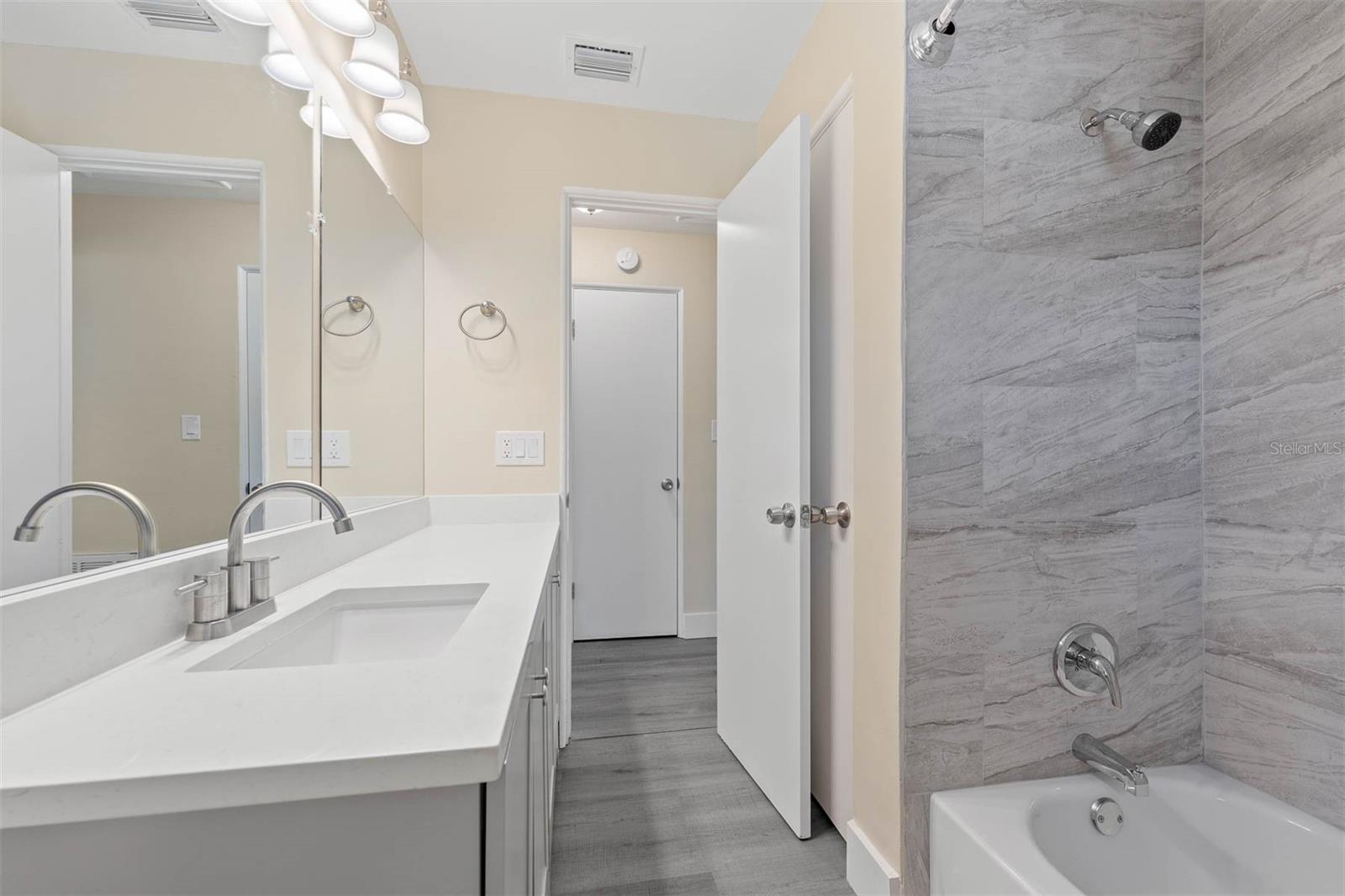 700 OAKLAND RD, ALTAMONTE SPRINGS, FL, 32701