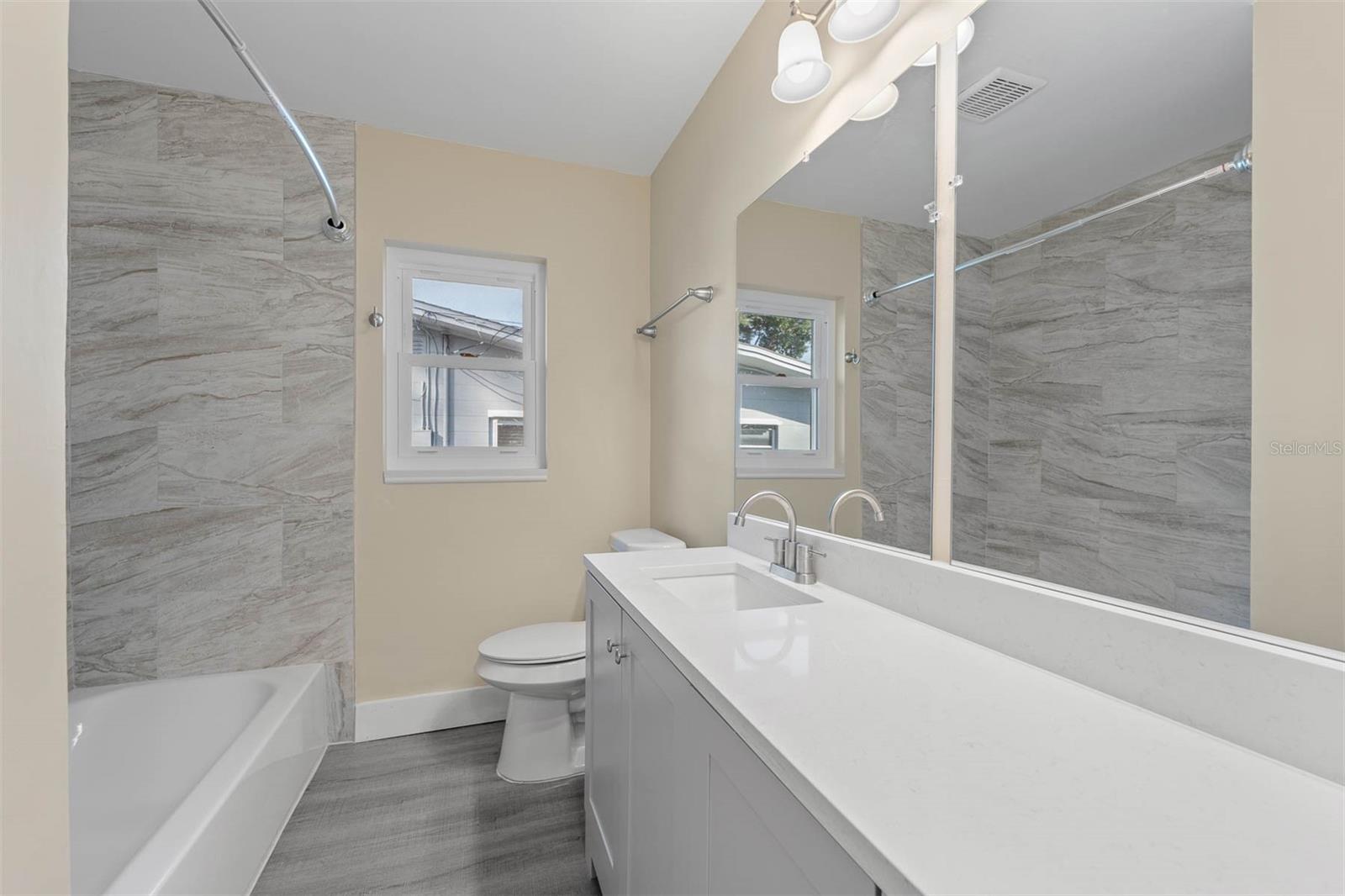 700 OAKLAND RD, ALTAMONTE SPRINGS, FL, 32701