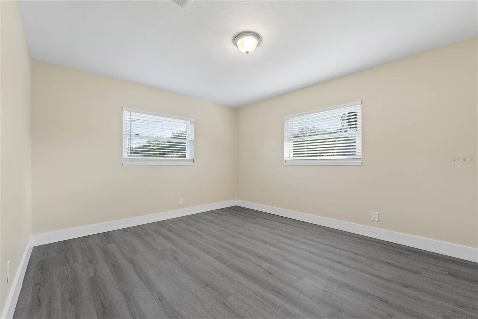 700 OAKLAND RD, ALTAMONTE SPRINGS, FL, 32701
