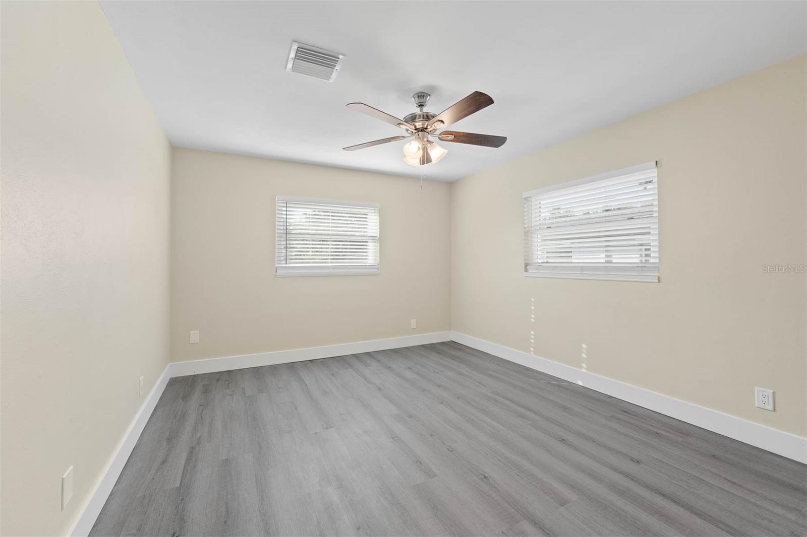 700 OAKLAND RD, ALTAMONTE SPRINGS, FL, 32701