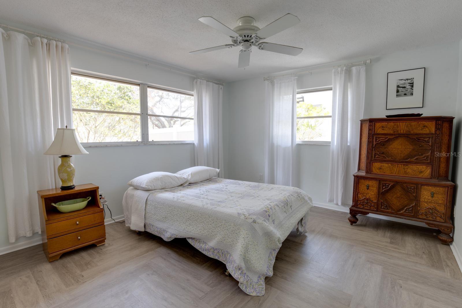 511 CRYSTAL BEACH AVE, CRYSTAL BEACH, FL, 34681