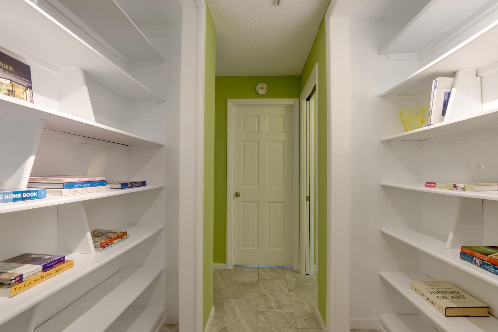511 CRYSTAL BEACH AVE, CRYSTAL BEACH, FL, 34681