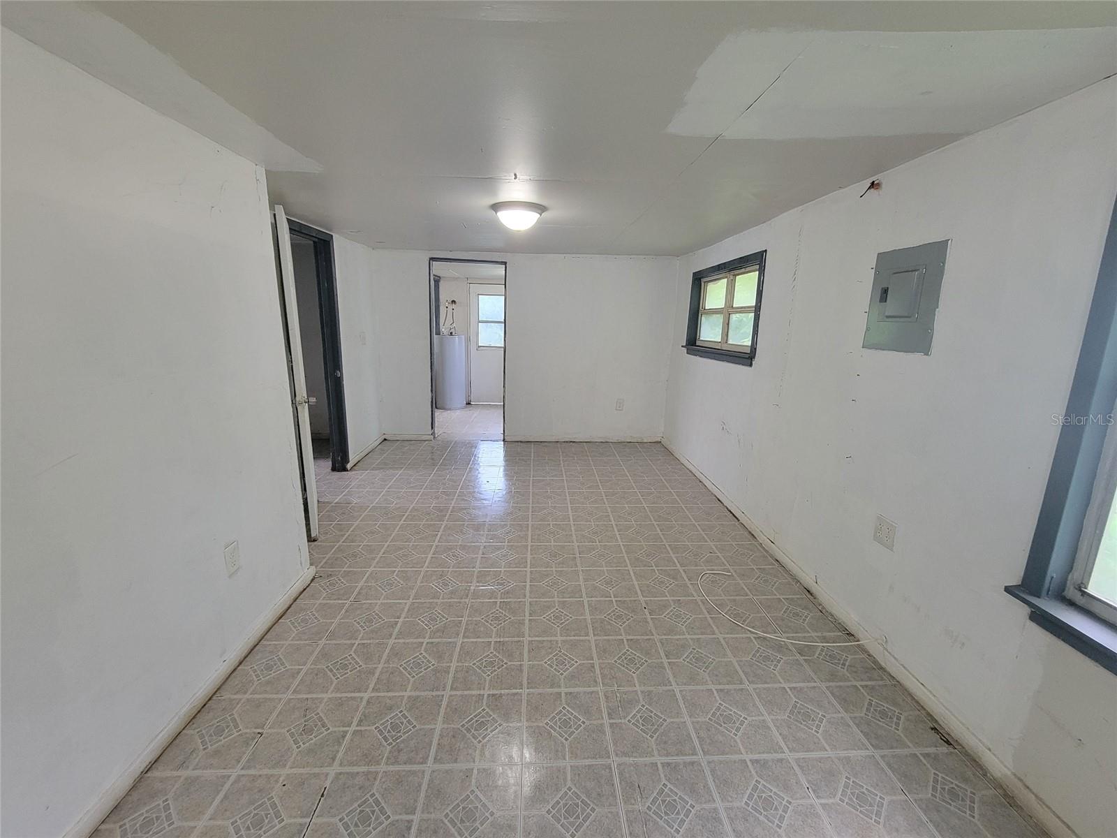 14052 RAILROAD AVE, DADE CITY, FL, 33525