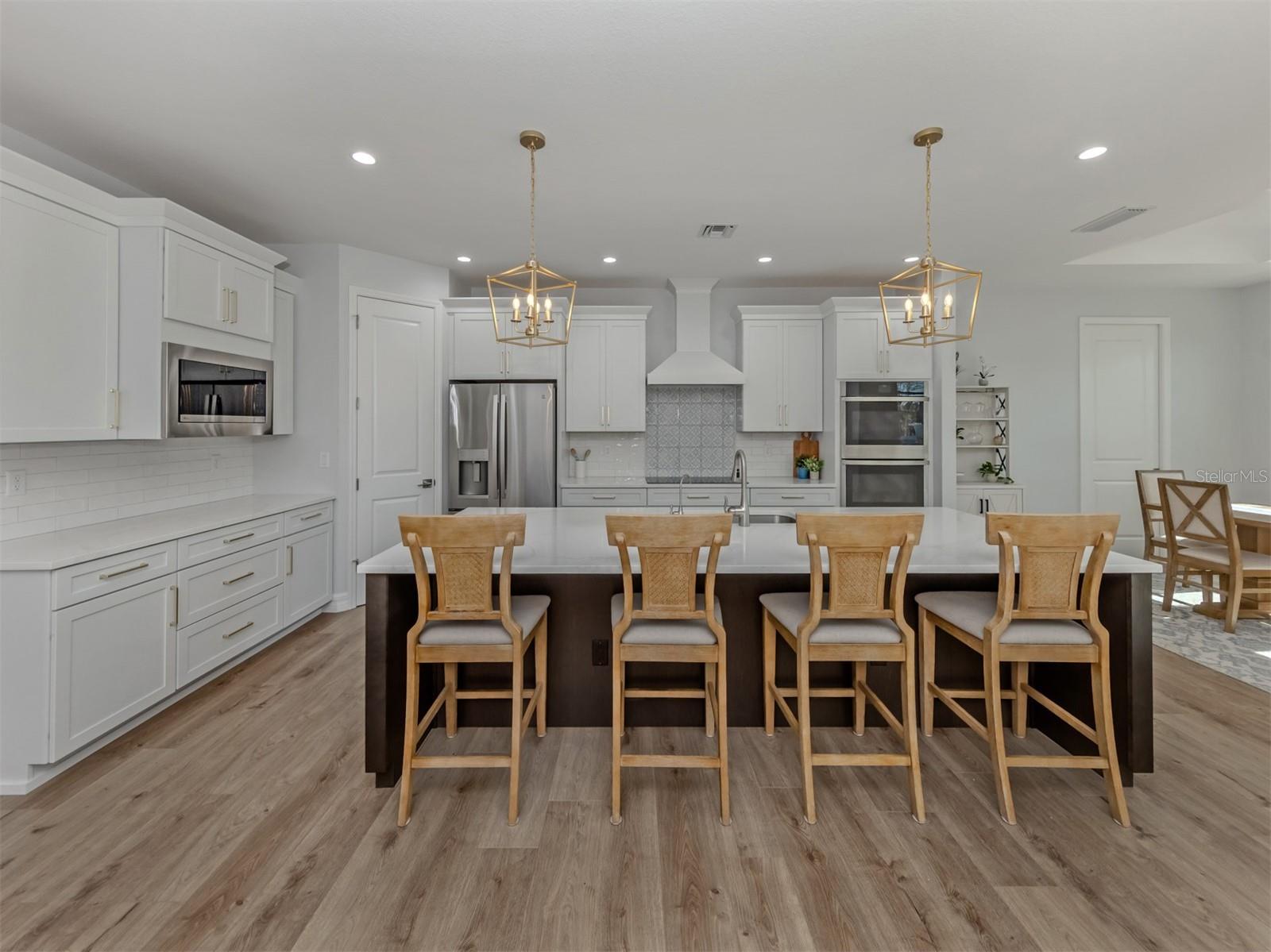 851 LINDEN RD, VENICE, FL, 34293