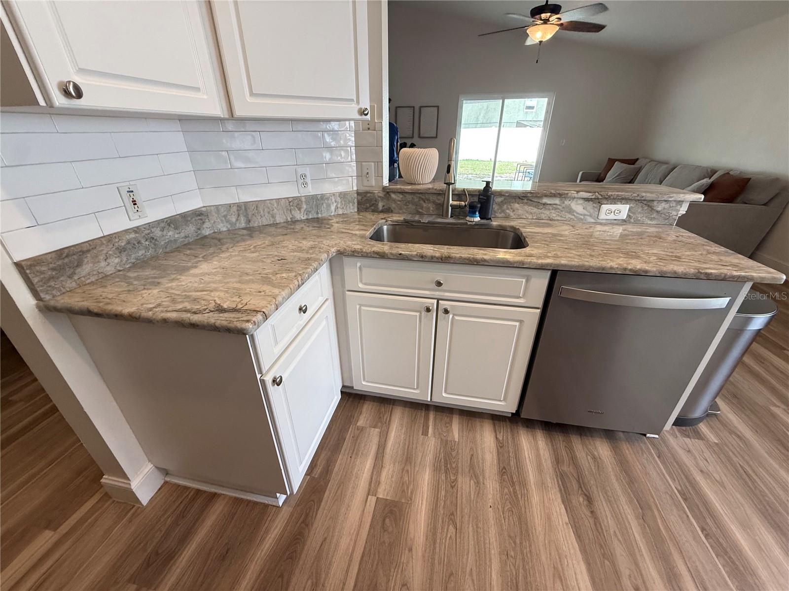 856 ROCKY MOUNTAIN CT, VALRICO, FL, 33594