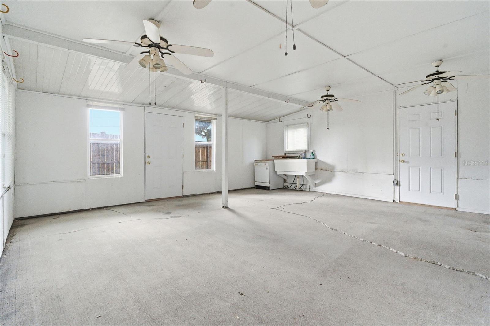 106 LAMPLIGHTER DR, SANFORD, FL, 32771