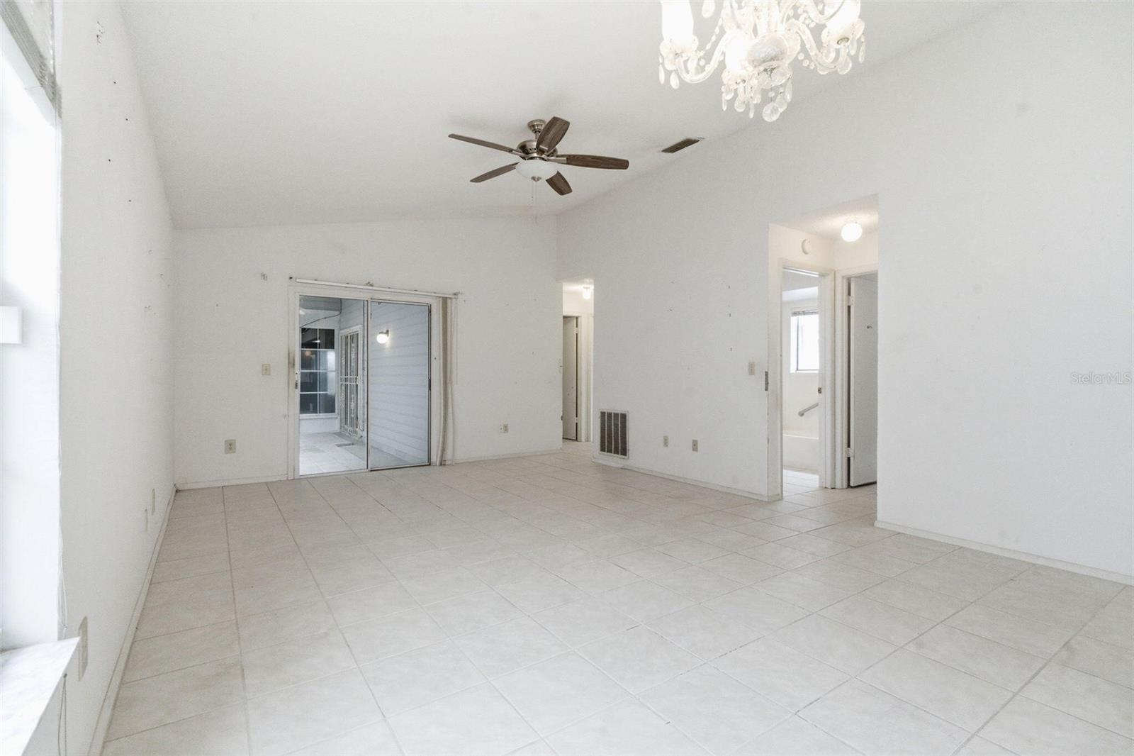 106 LAMPLIGHTER DR, SANFORD, FL, 32771