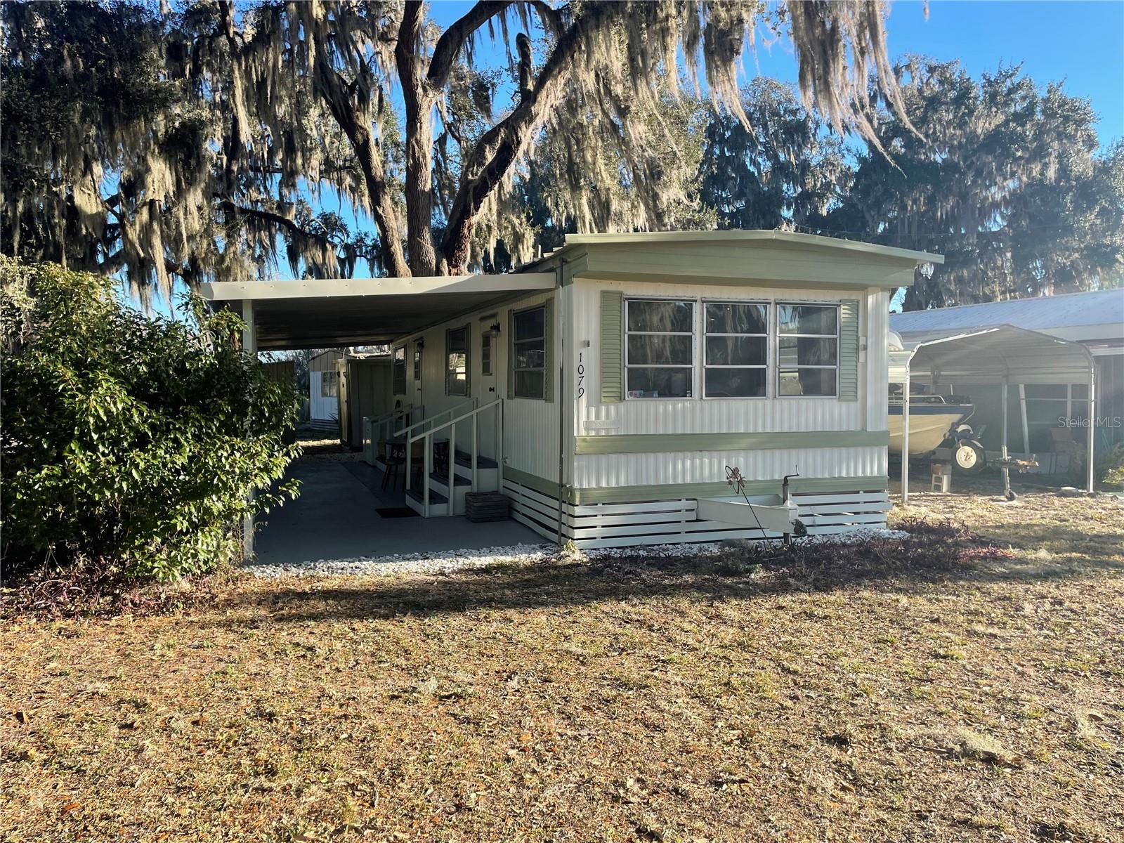 1079 NW 7TH BLVD, LAKE PANASOFFKEE, FL, 33538