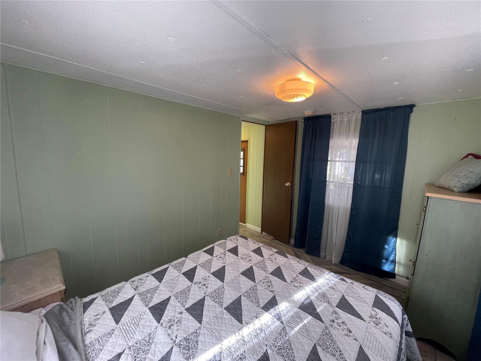 1079 NW 7TH BLVD, LAKE PANASOFFKEE, FL, 33538