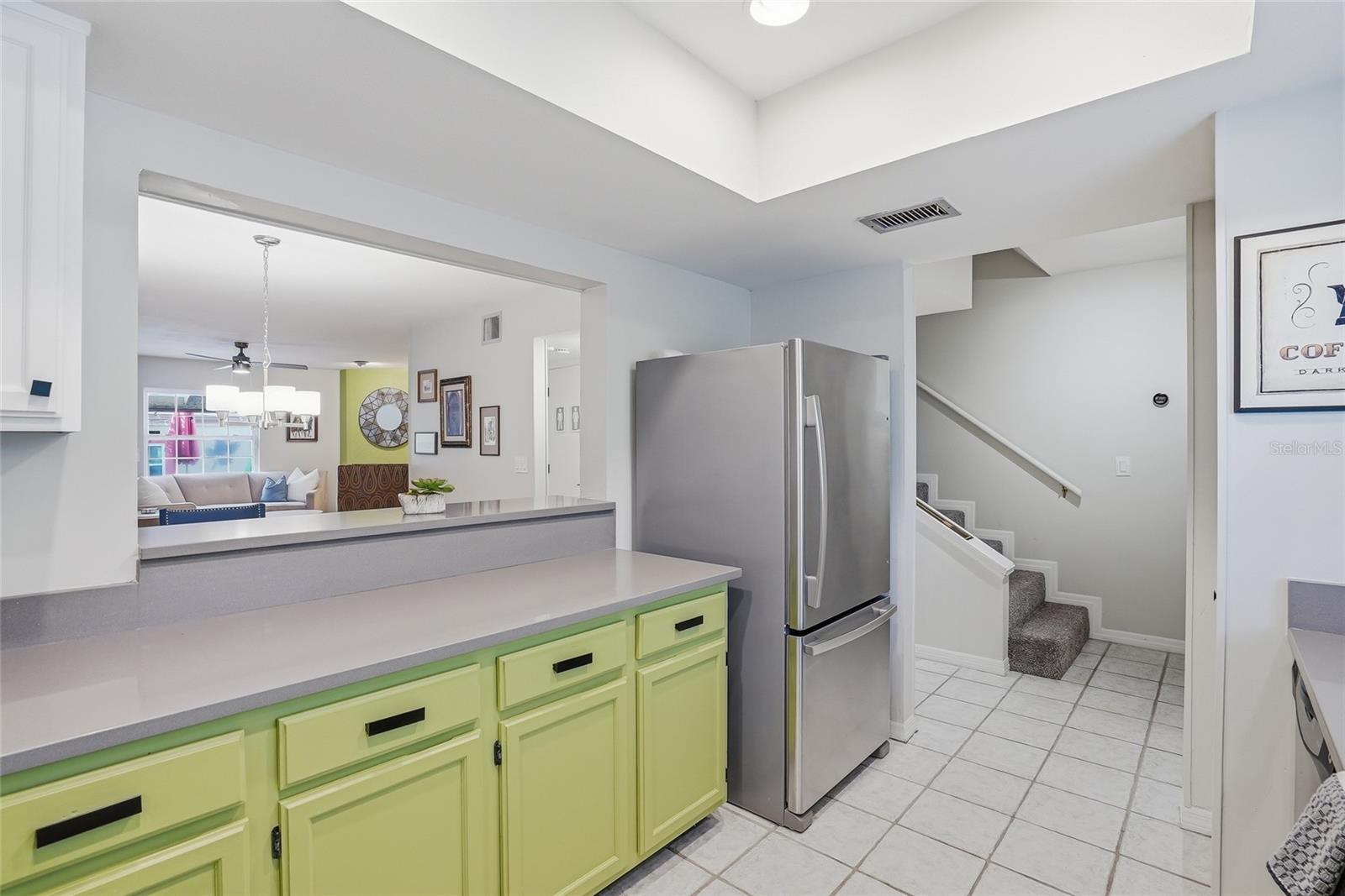 8314 CIVIC RD, TAMPA, FL, 33615