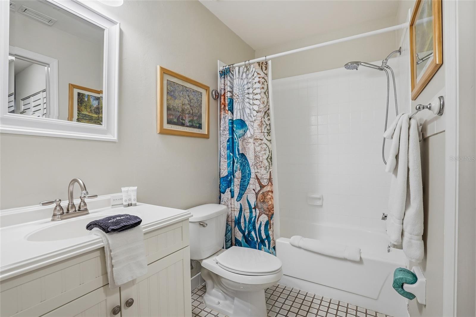 8314 CIVIC RD, TAMPA, FL, 33615