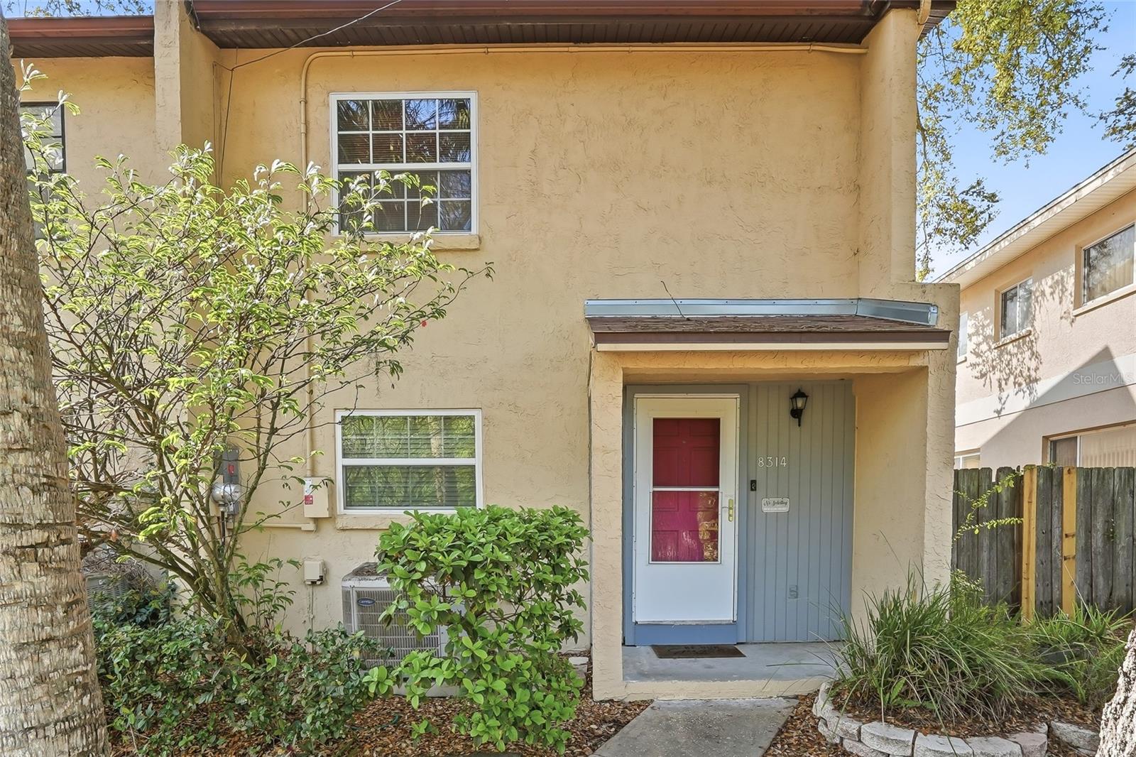 8314 CIVIC RD, TAMPA, FL, 33615