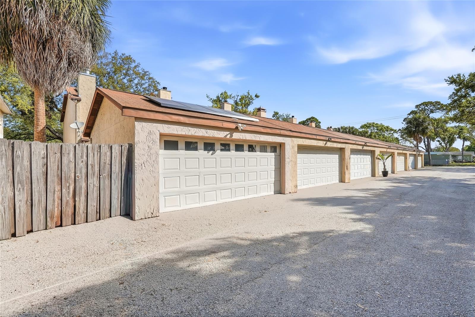 8314 CIVIC RD, TAMPA, FL, 33615