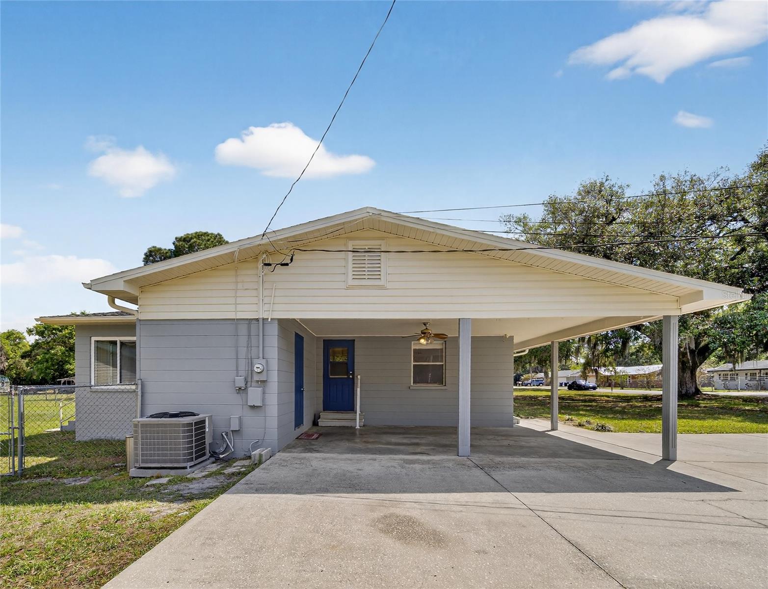 2015 SANDFORD RD, LAKELAND, FL, 33801