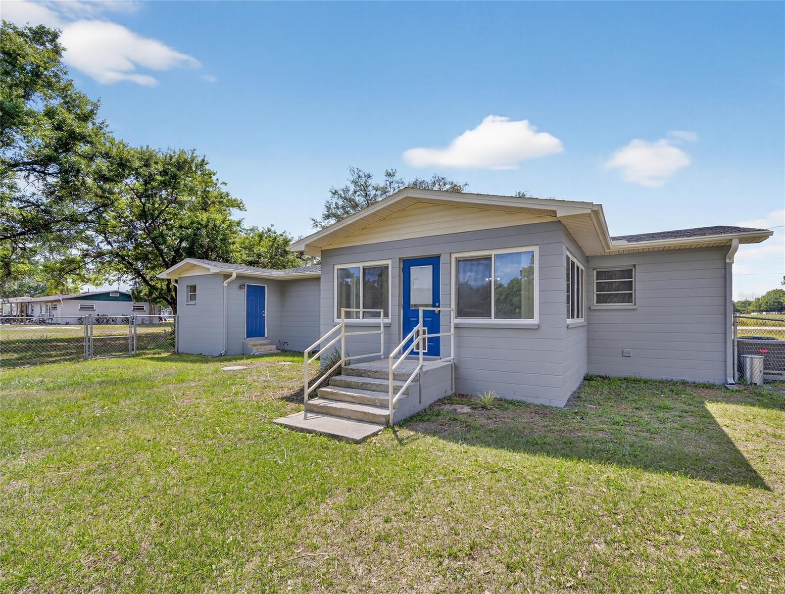 2015 SANDFORD RD, LAKELAND, FL, 33801