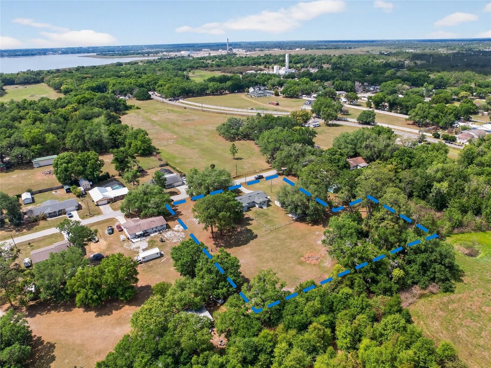 2015 SANDFORD RD, LAKELAND, FL, 33801