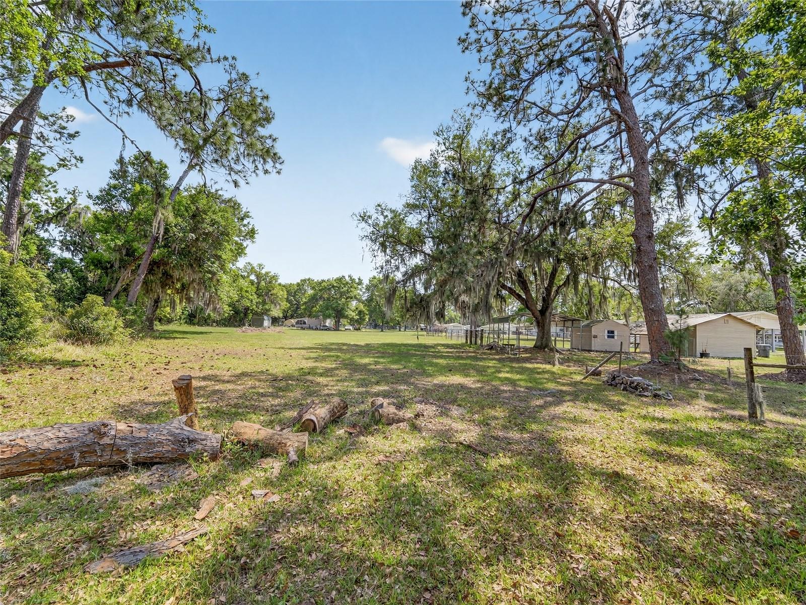 2015 SANDFORD RD, LAKELAND, FL, 33801