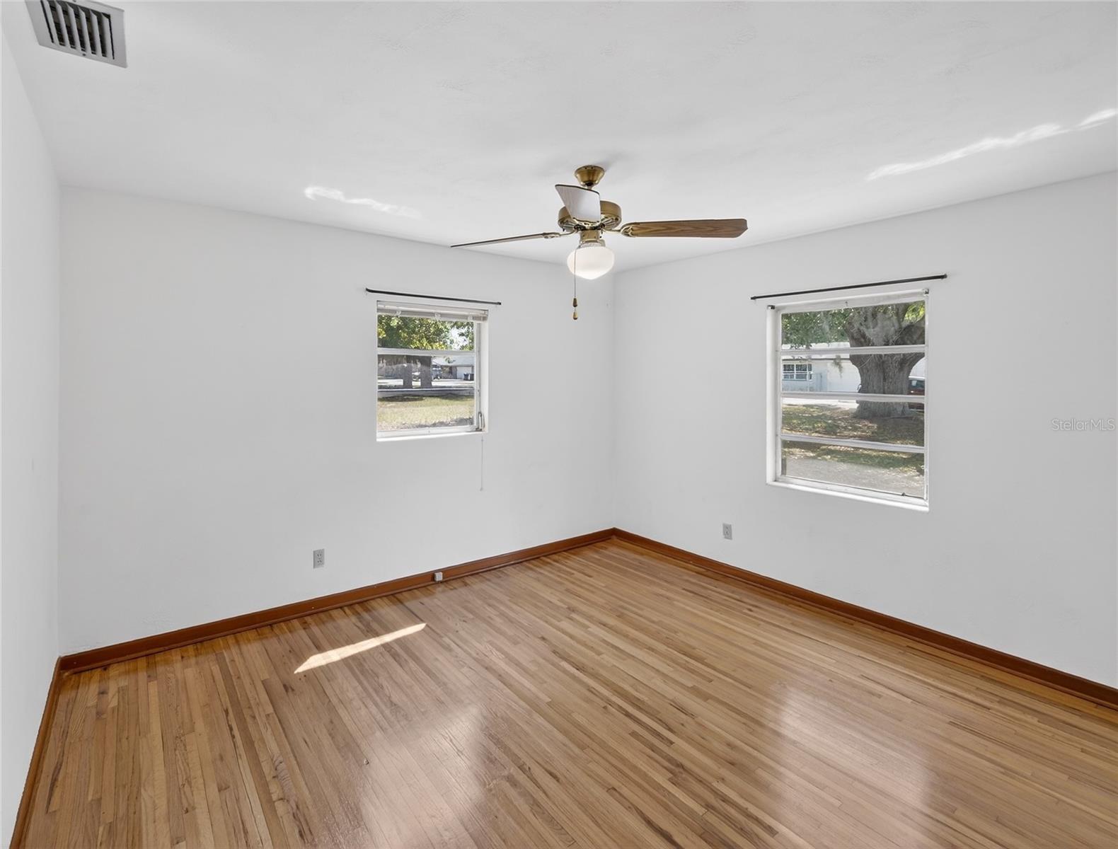 2015 SANDFORD RD, LAKELAND, FL, 33801