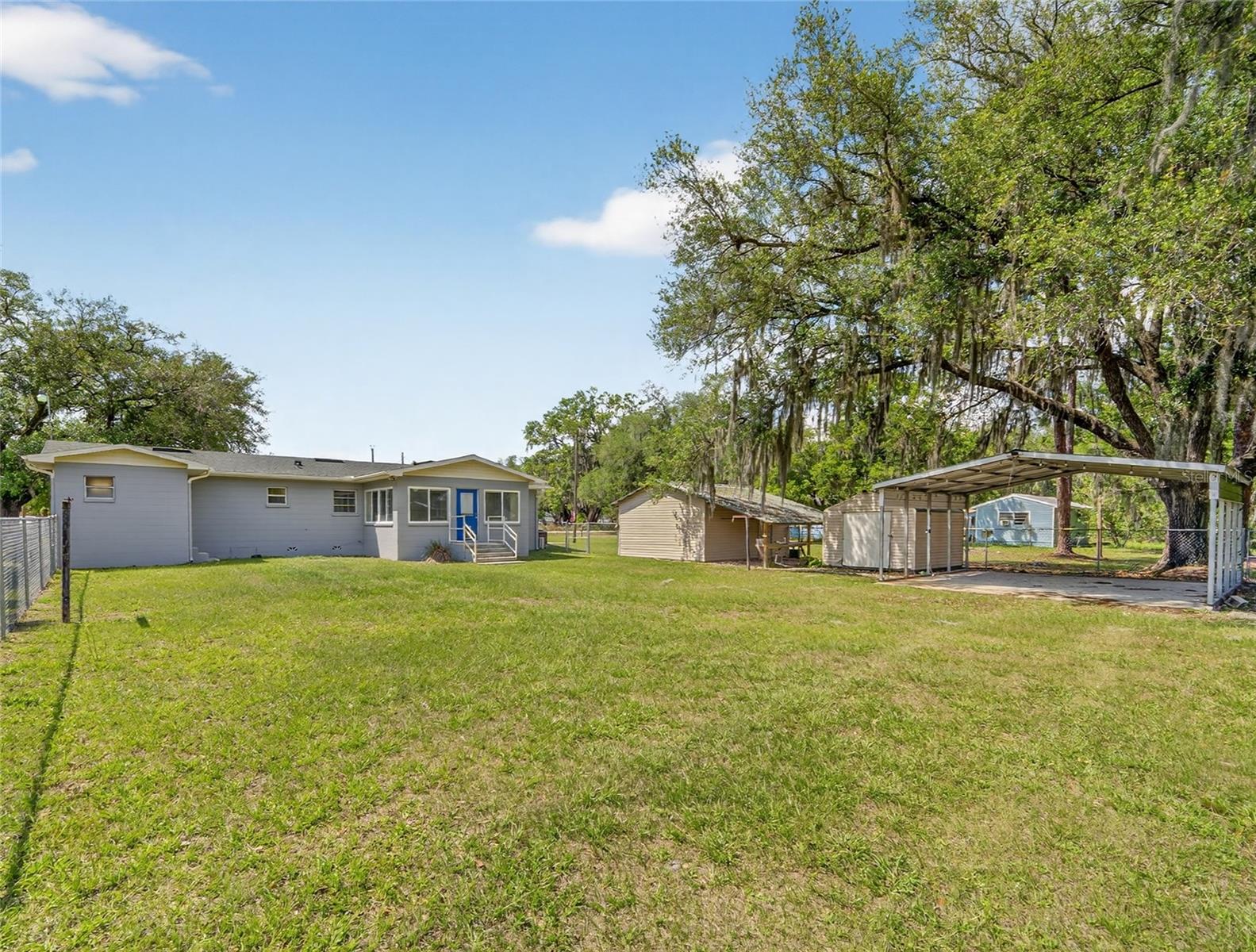 2015 SANDFORD RD, LAKELAND, FL, 33801