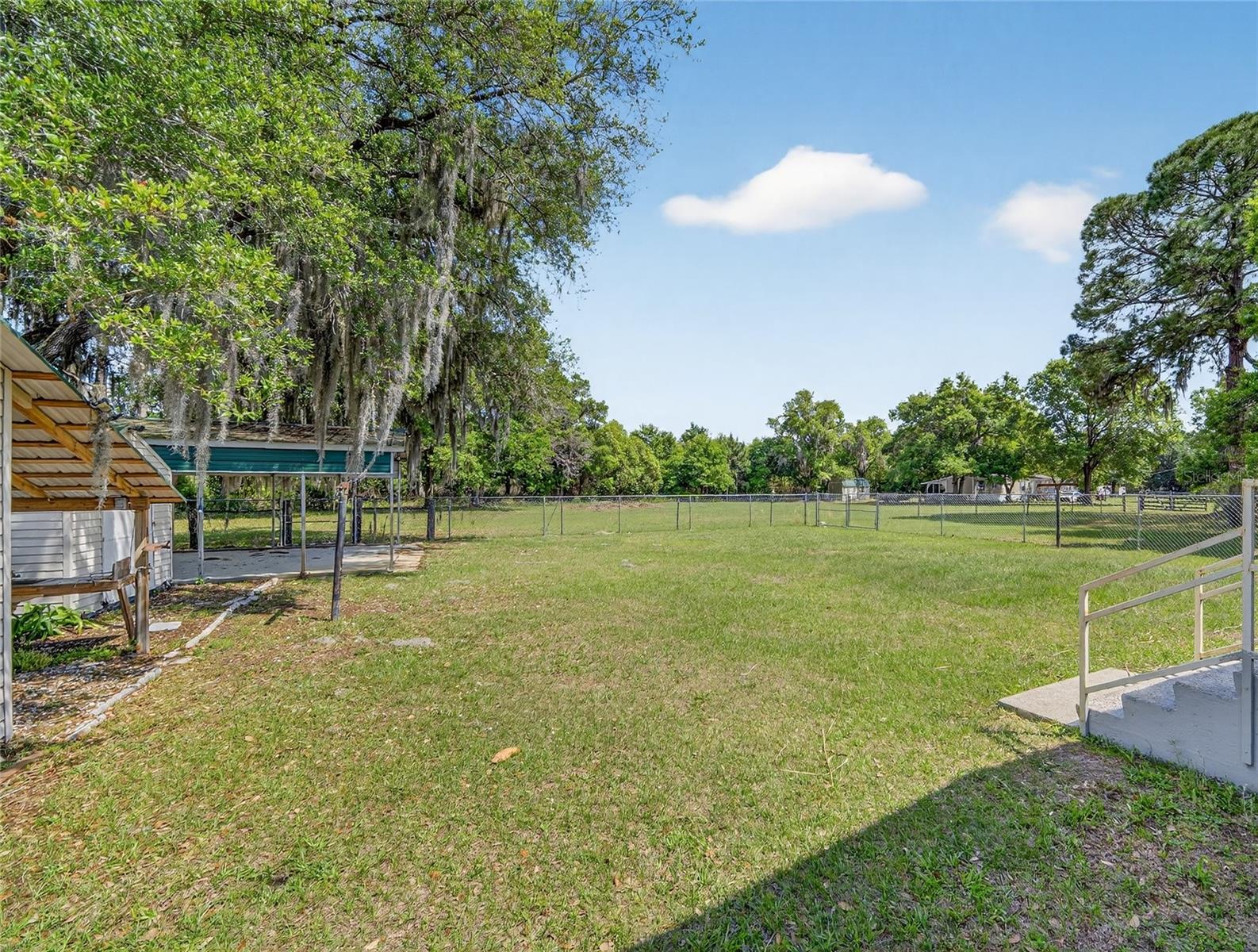 2015 SANDFORD RD, LAKELAND, FL, 33801