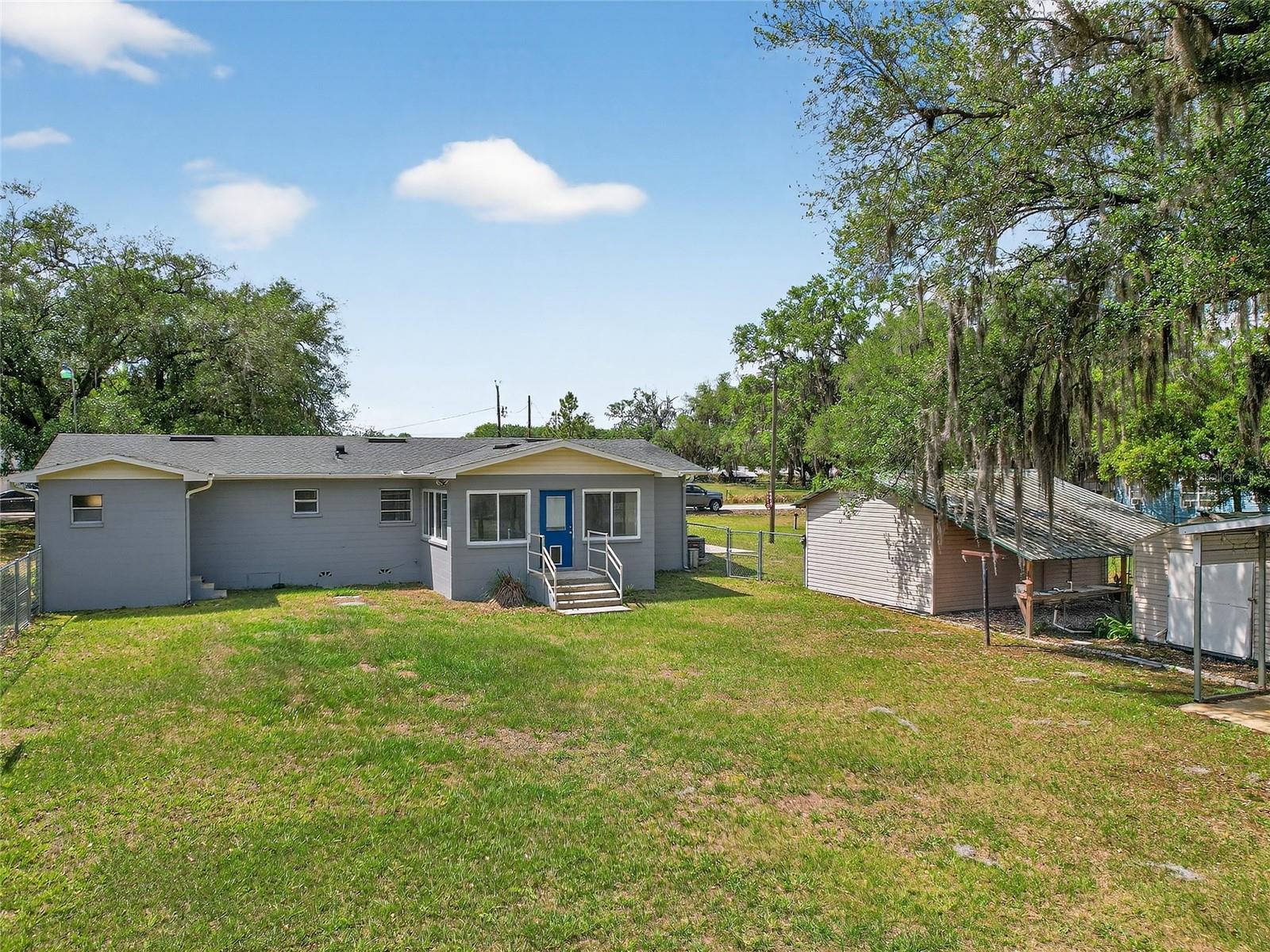 2015 SANDFORD RD, LAKELAND, FL, 33801