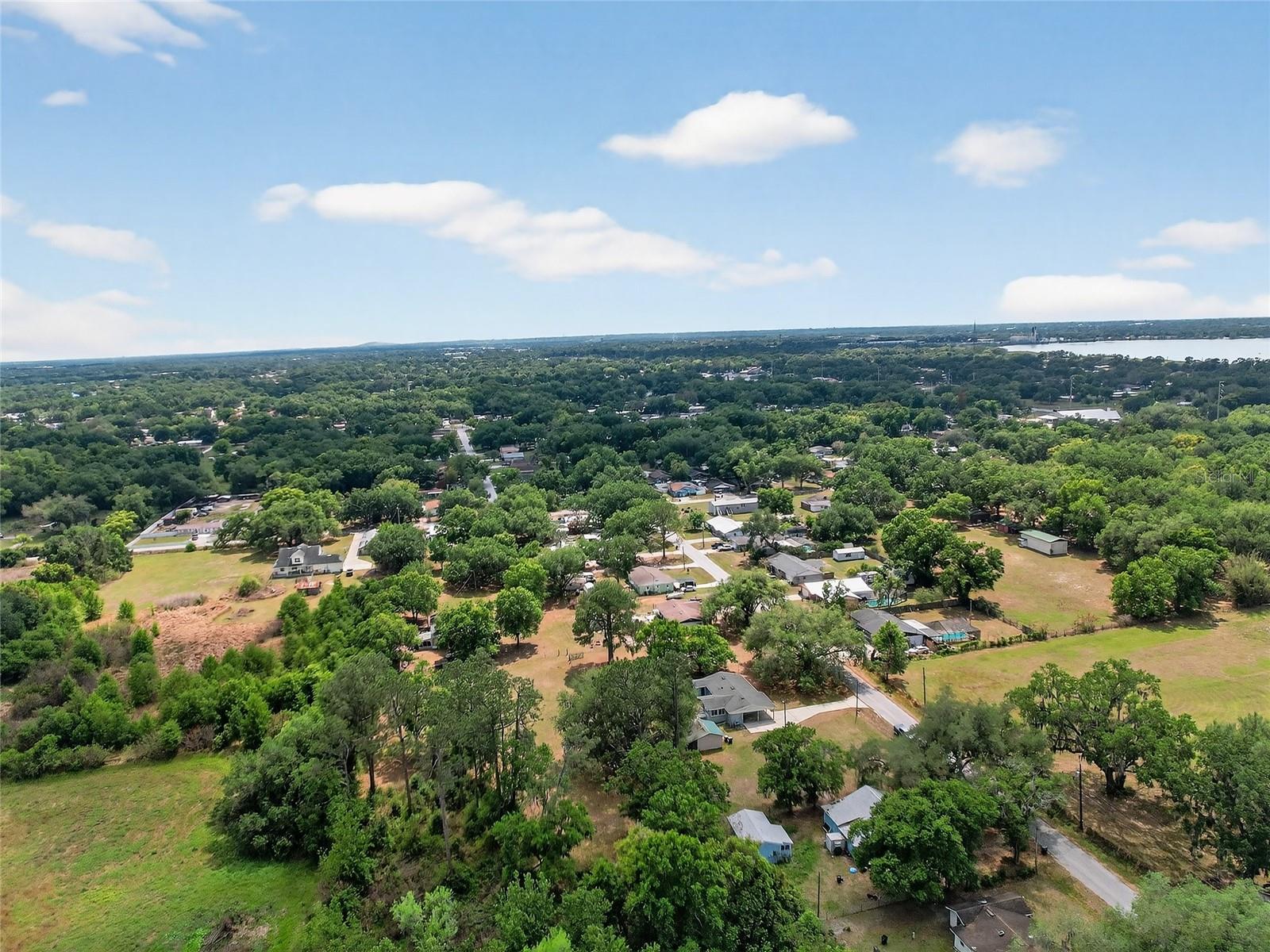 2015 SANDFORD RD, LAKELAND, FL, 33801