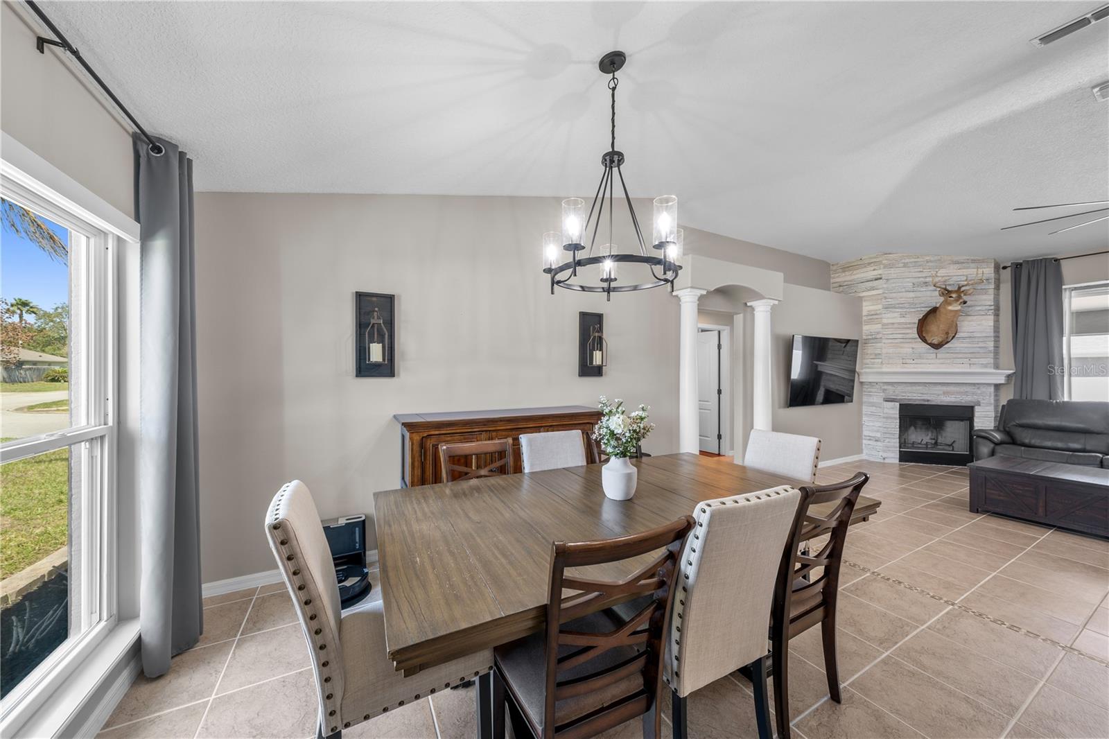 141 LONG PINE DR, DELTONA, FL, 32725