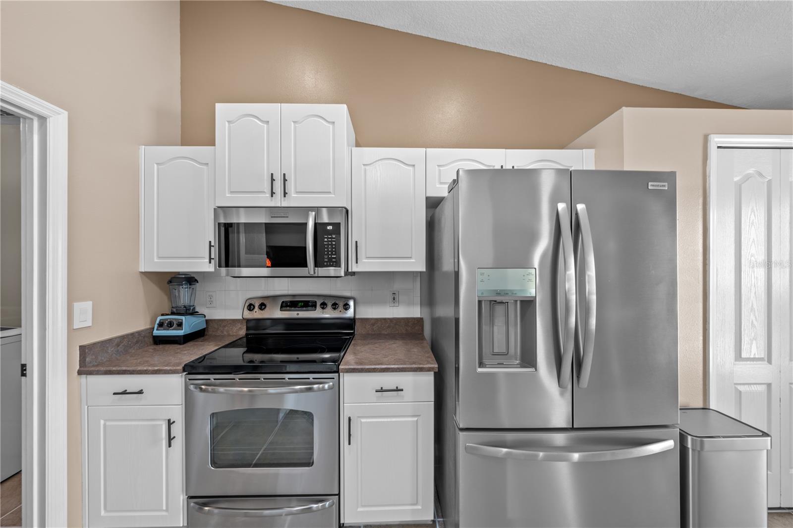 141 LONG PINE DR, DELTONA, FL, 32725