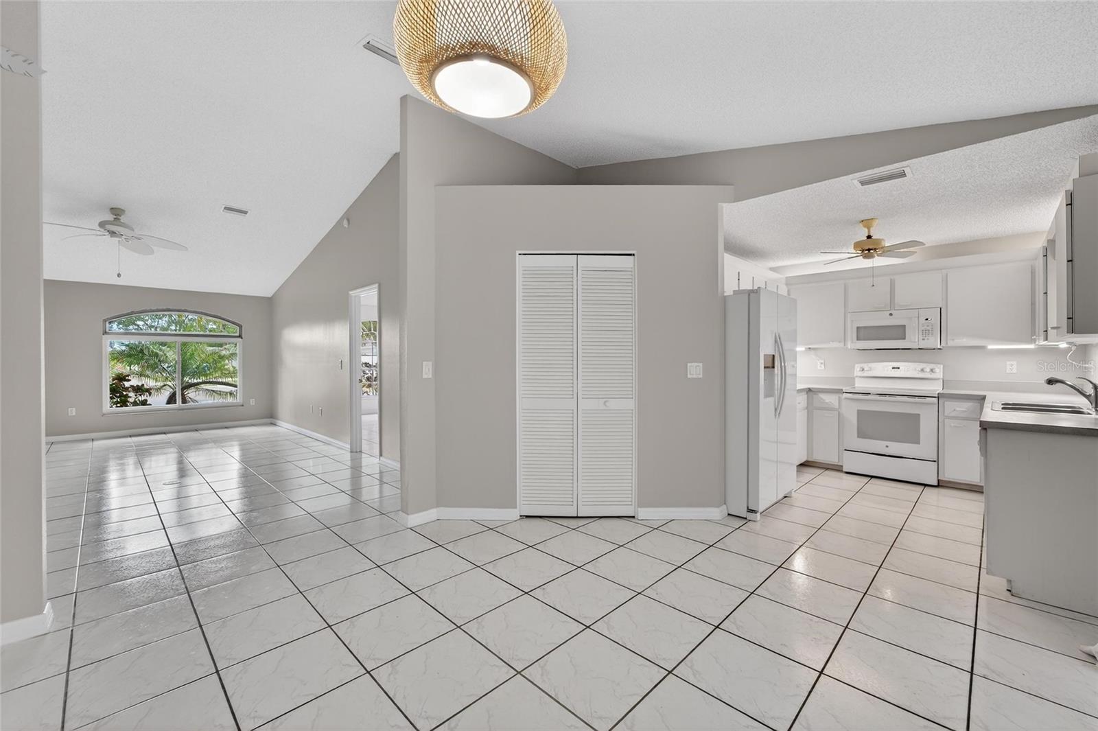 5644 29TH STREET CIR E, BRADENTON, FL, 34203