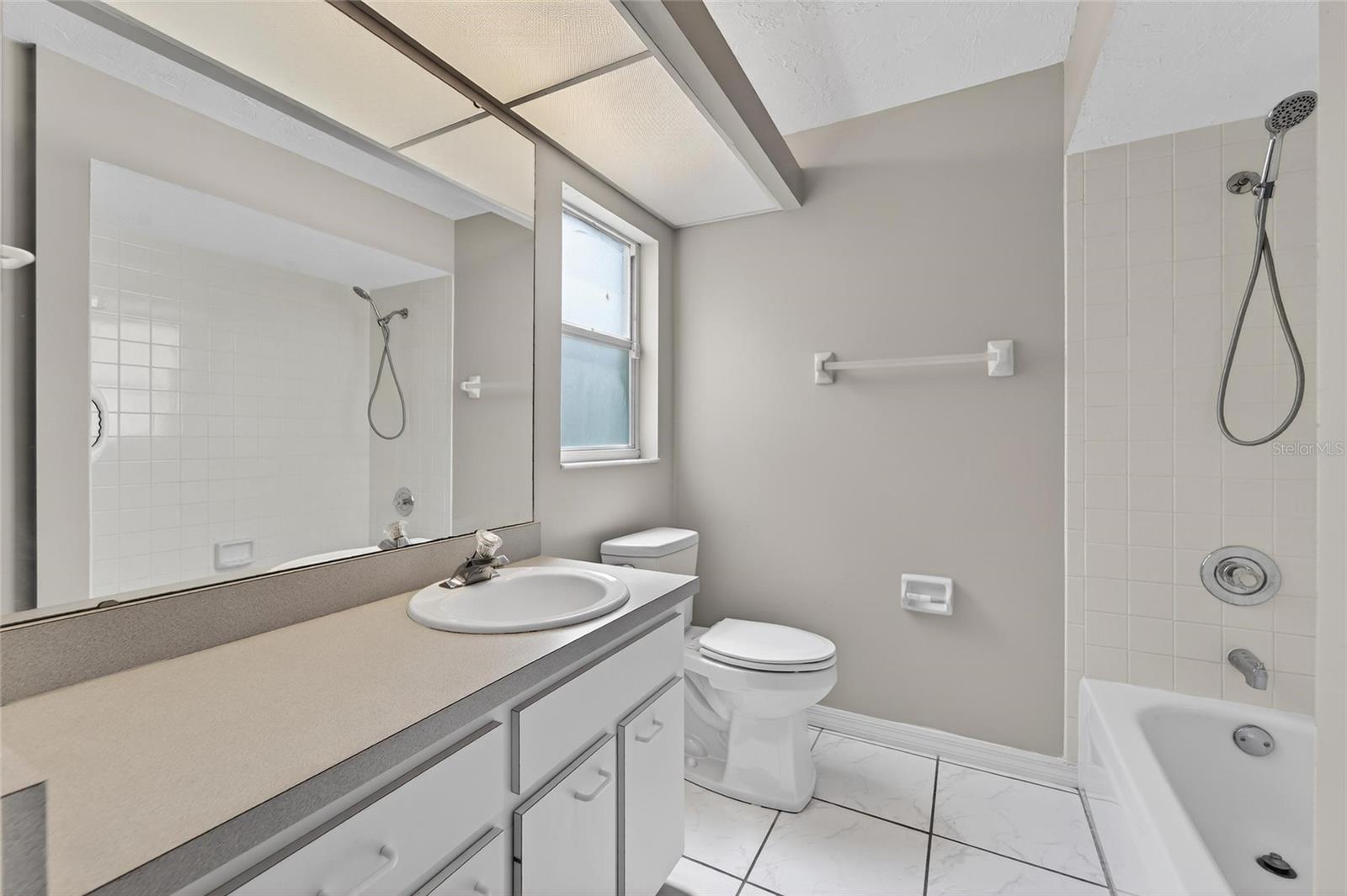 5644 29TH STREET CIR E, BRADENTON, FL, 34203