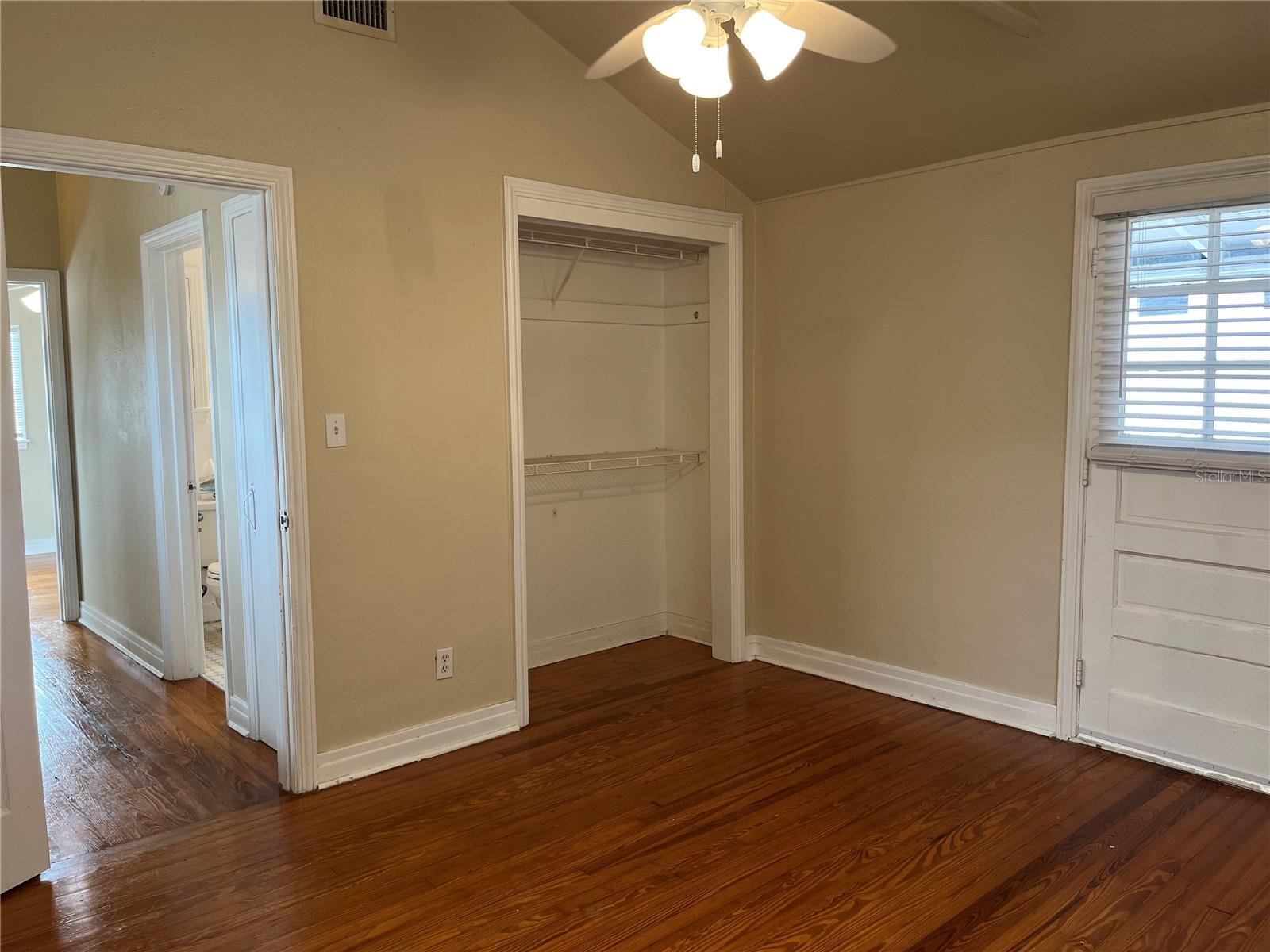 TB8486984 Property Photo