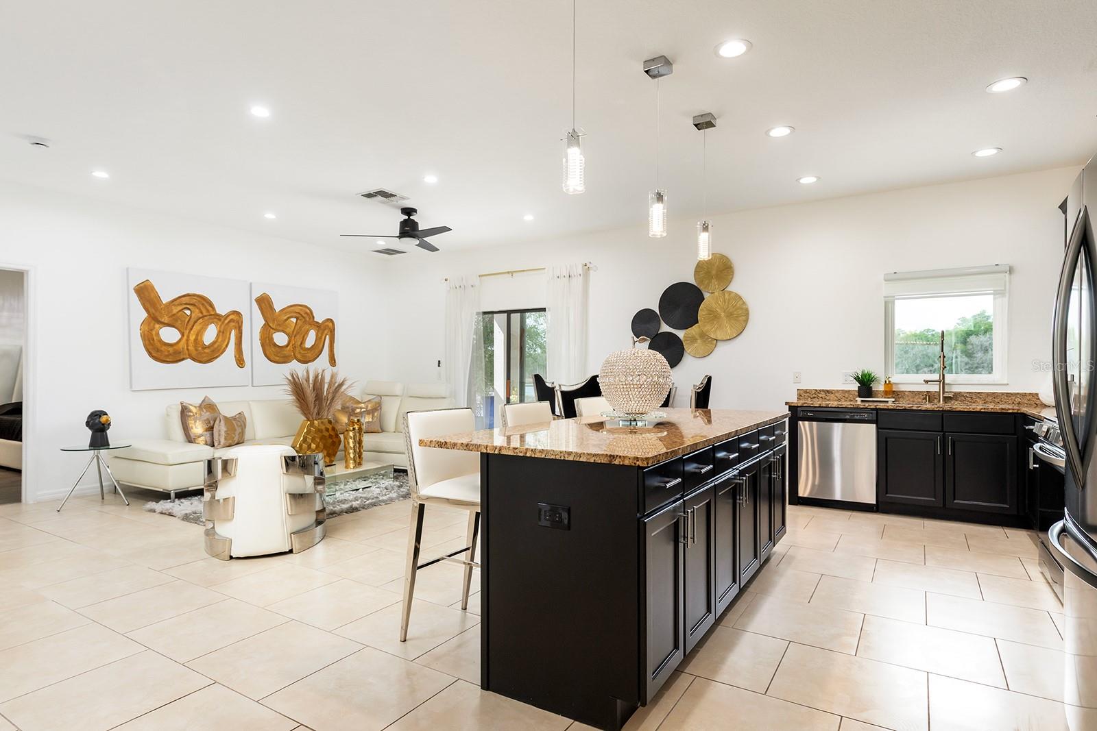 1748 WATERSIDE OAKS DR, ORANGE CITY, FL, 32763