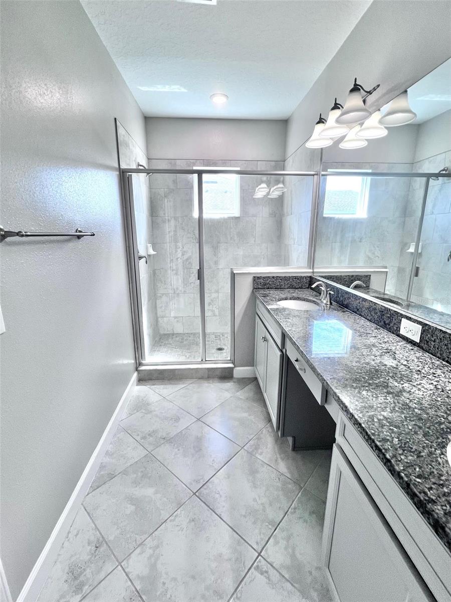 18604 NOBLE CASPIAN DR, LUTZ, FL, 33558