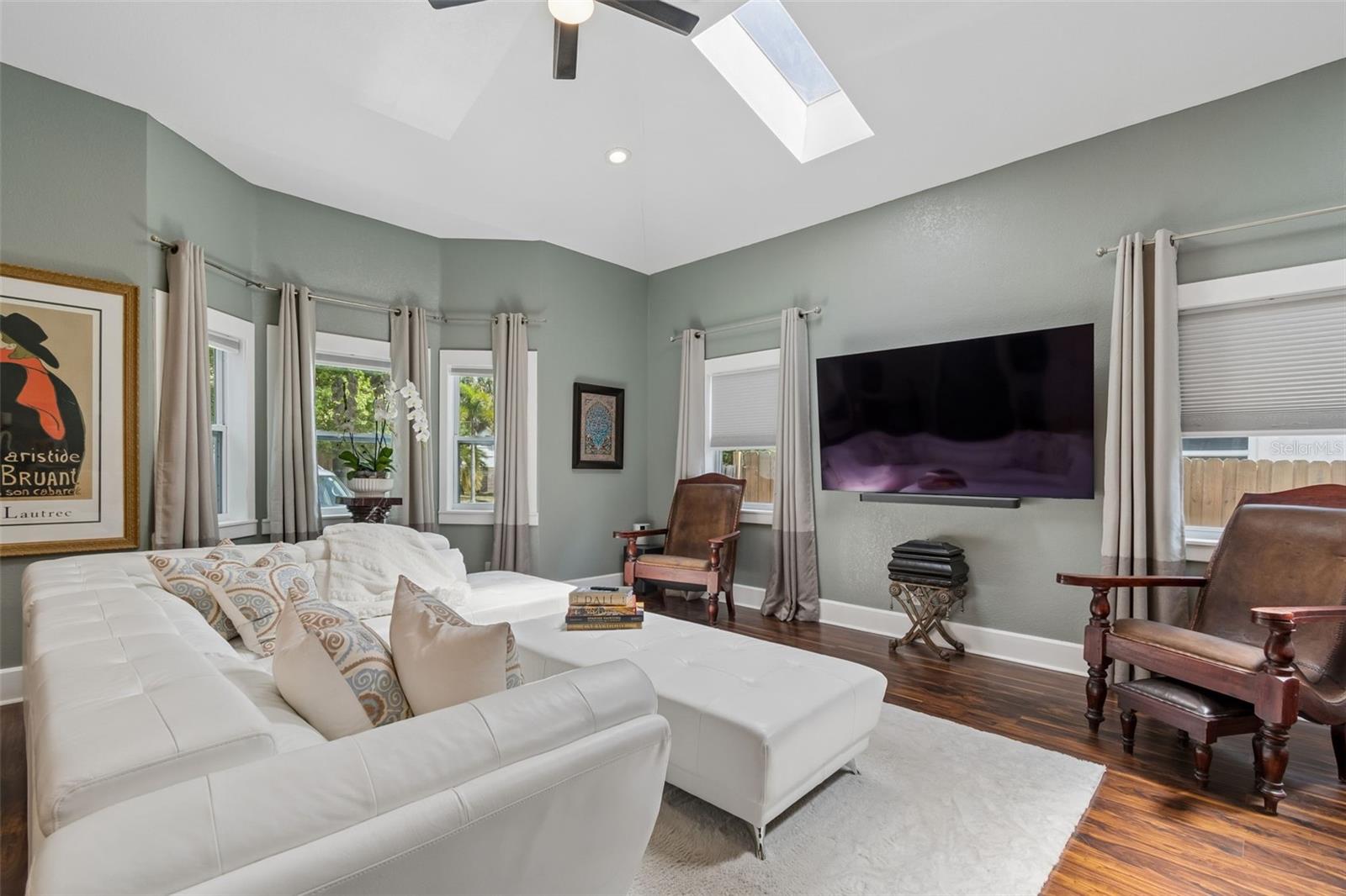 1024 16TH AVE N, ST PETERSBURG, FL, 33704