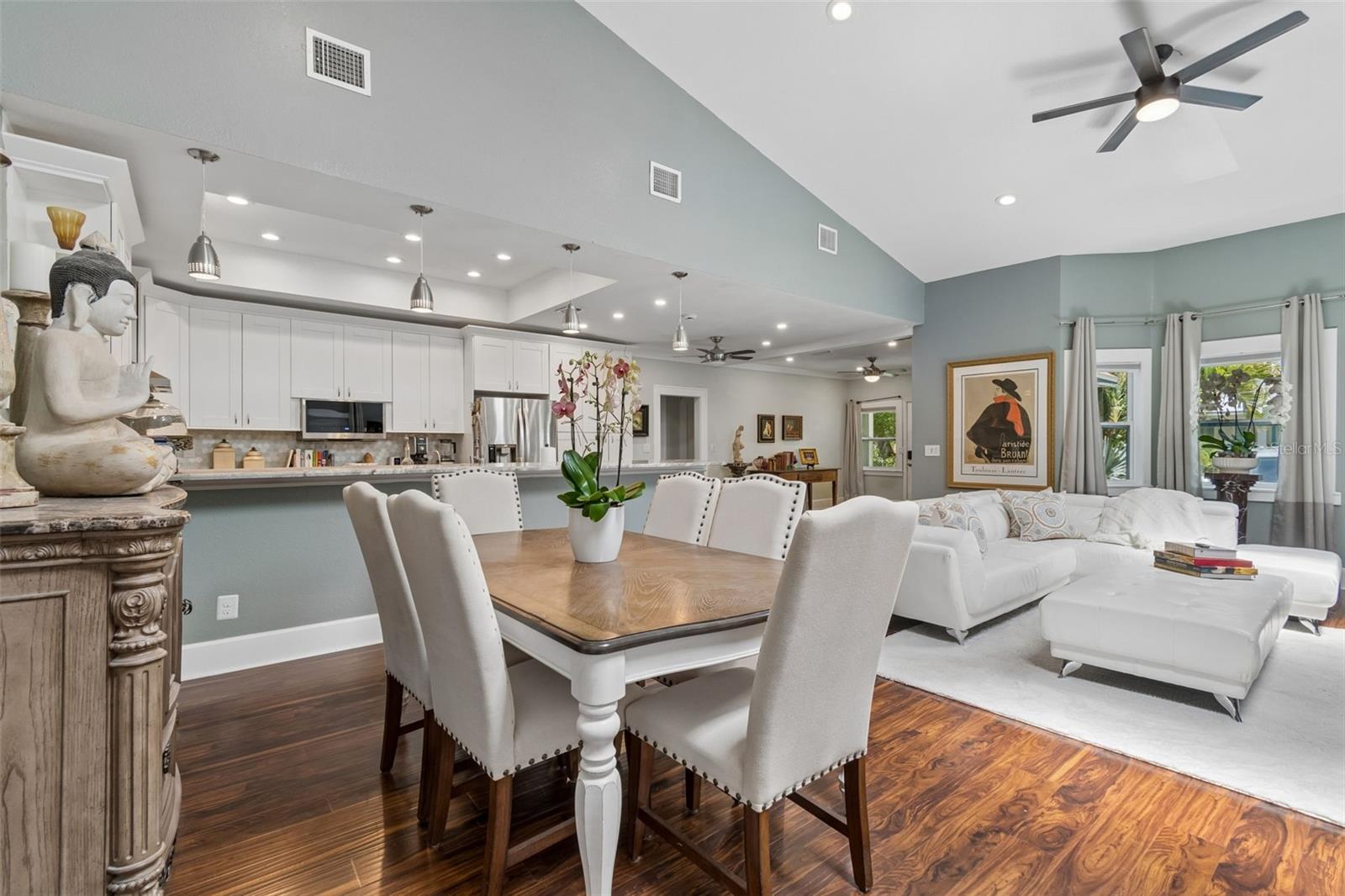 1024 16TH AVE N, ST PETERSBURG, FL, 33704