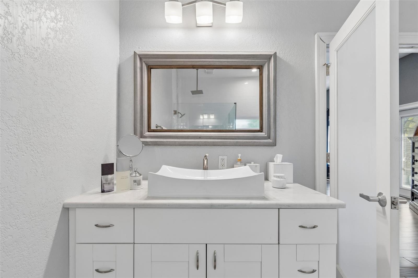 1024 16TH AVE N, ST PETERSBURG, FL, 33704