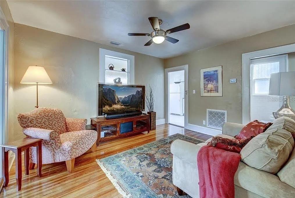 1024 16TH AVE N, ST PETERSBURG, FL, 33704