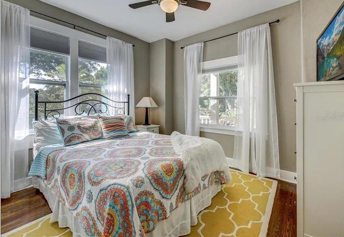 1024 16TH AVE N, ST PETERSBURG, FL, 33704