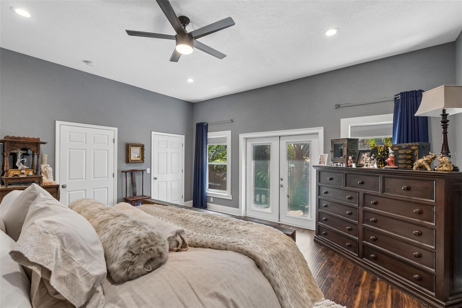 1024 16TH AVE N, ST PETERSBURG, FL, 33704