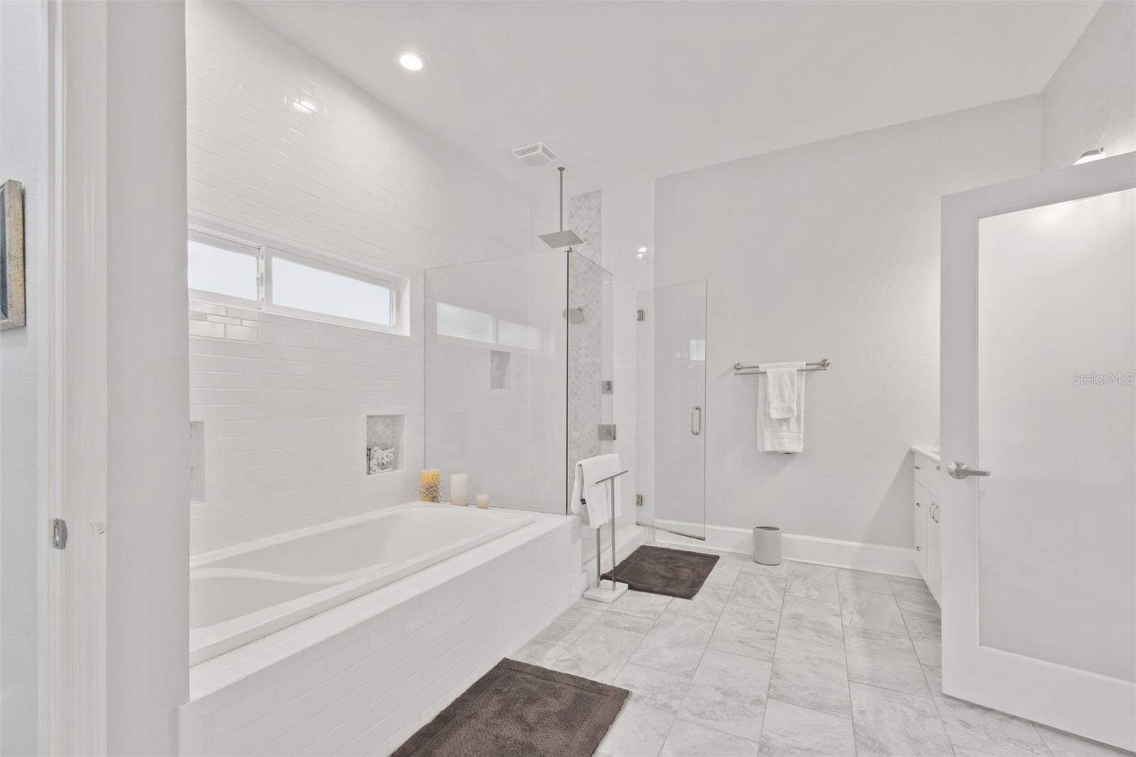 1024 16TH AVE N, ST PETERSBURG, FL, 33704