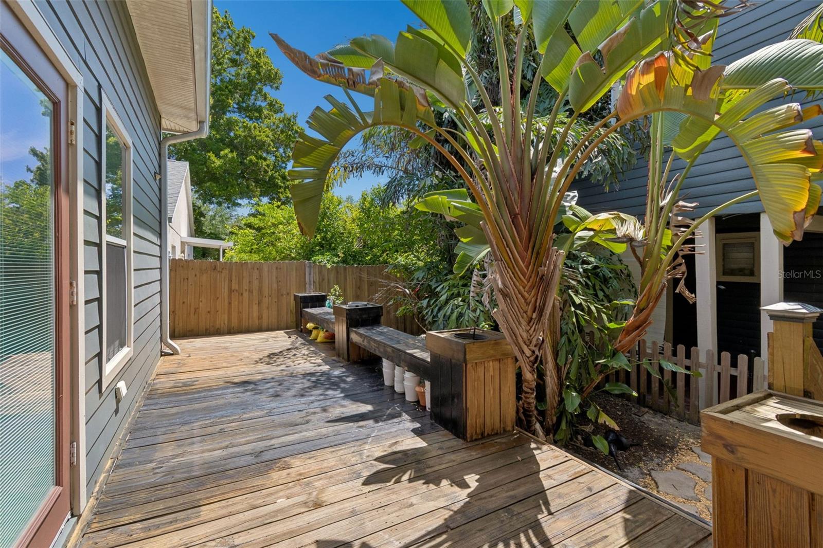 1024 16TH AVE N, ST PETERSBURG, FL, 33704