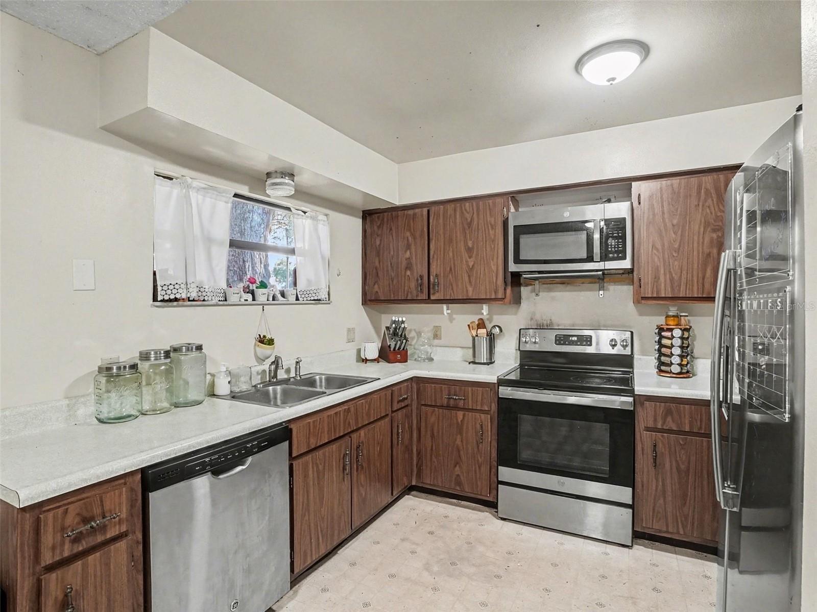 1214 CHEROKEE CT, KISSIMMEE, FL, 34744