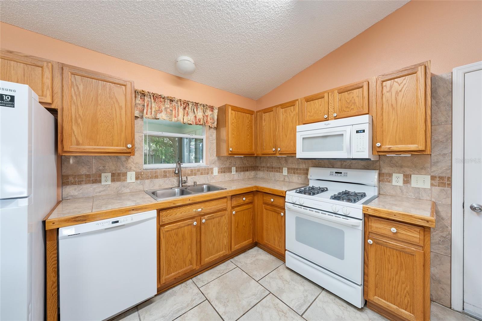 17870 SE 92ND AMORY AVE, THE VILLAGES, FL, 32162