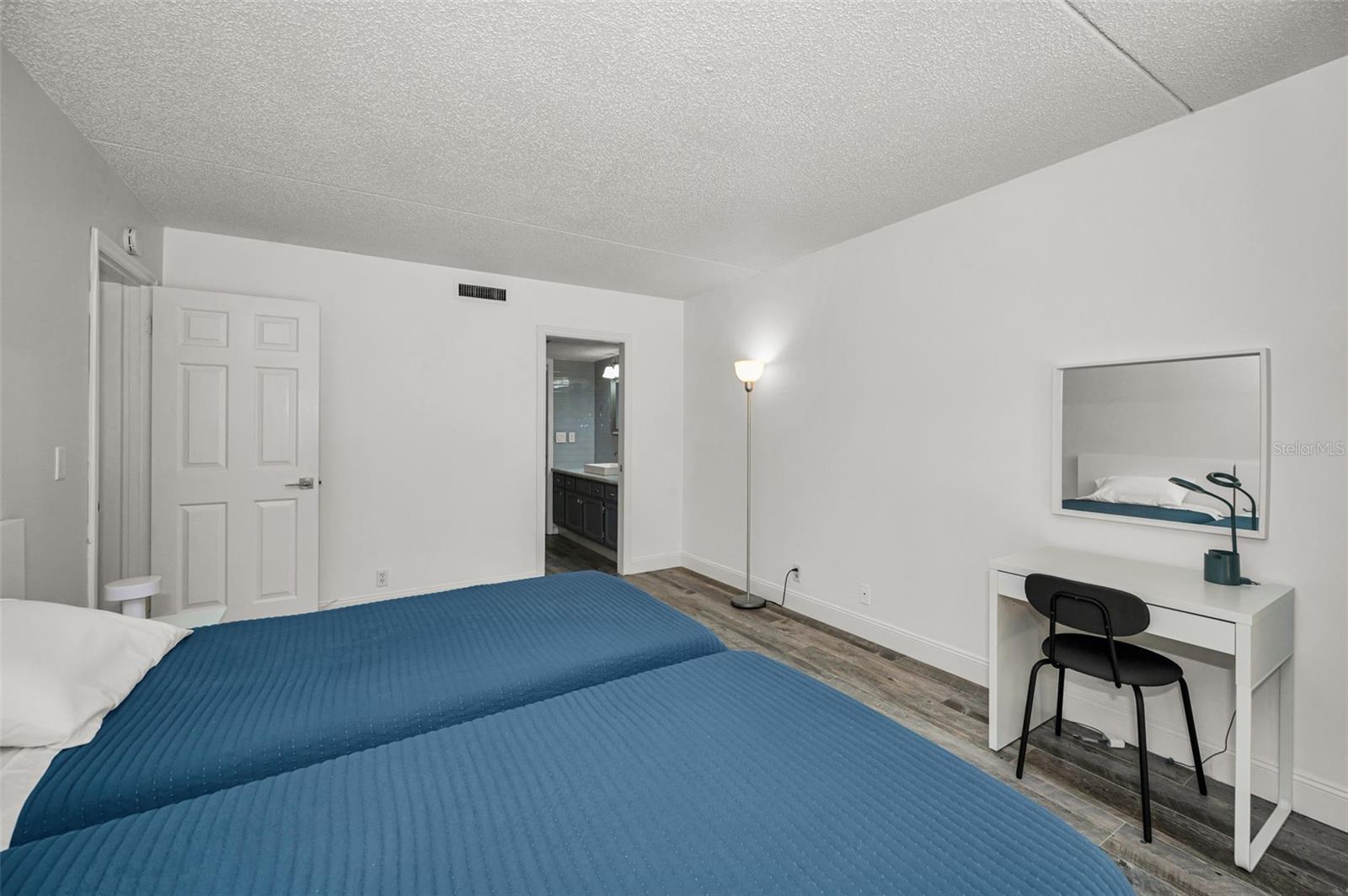 1111 N BAYSHORE BLVD #E3, CLEARWATER, FL, 33759